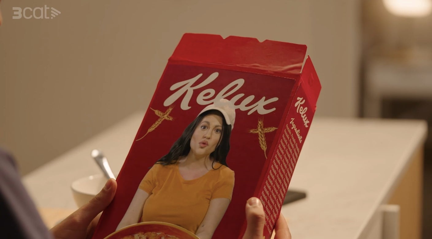 Rosalía en una capsa de cereals al 'Polònia' | 3Cat.