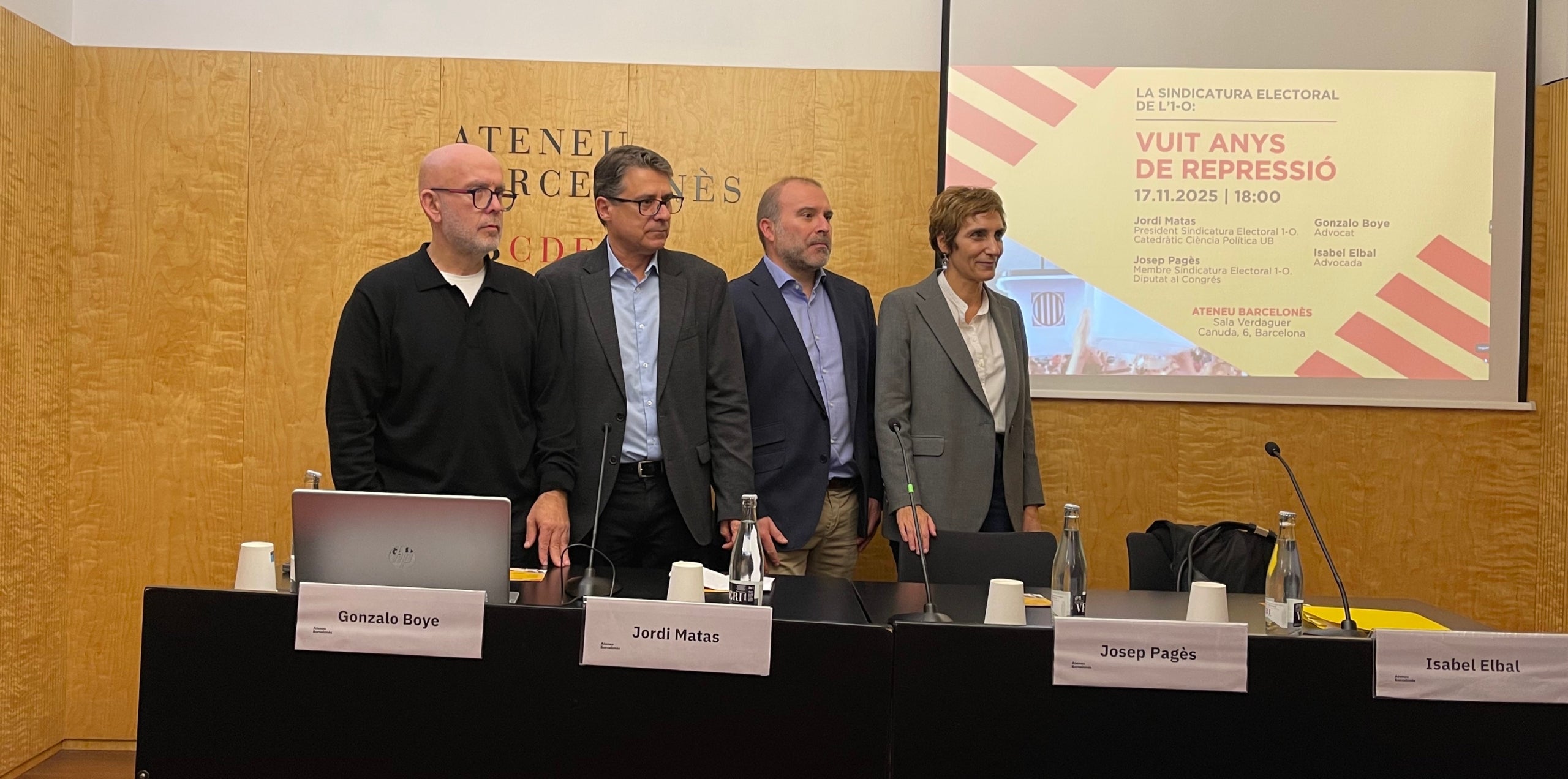 Gonzalo Boye, Jordi Matas, Josep Pagès e Isabel Elbal, en el acto del Ateneu/QS