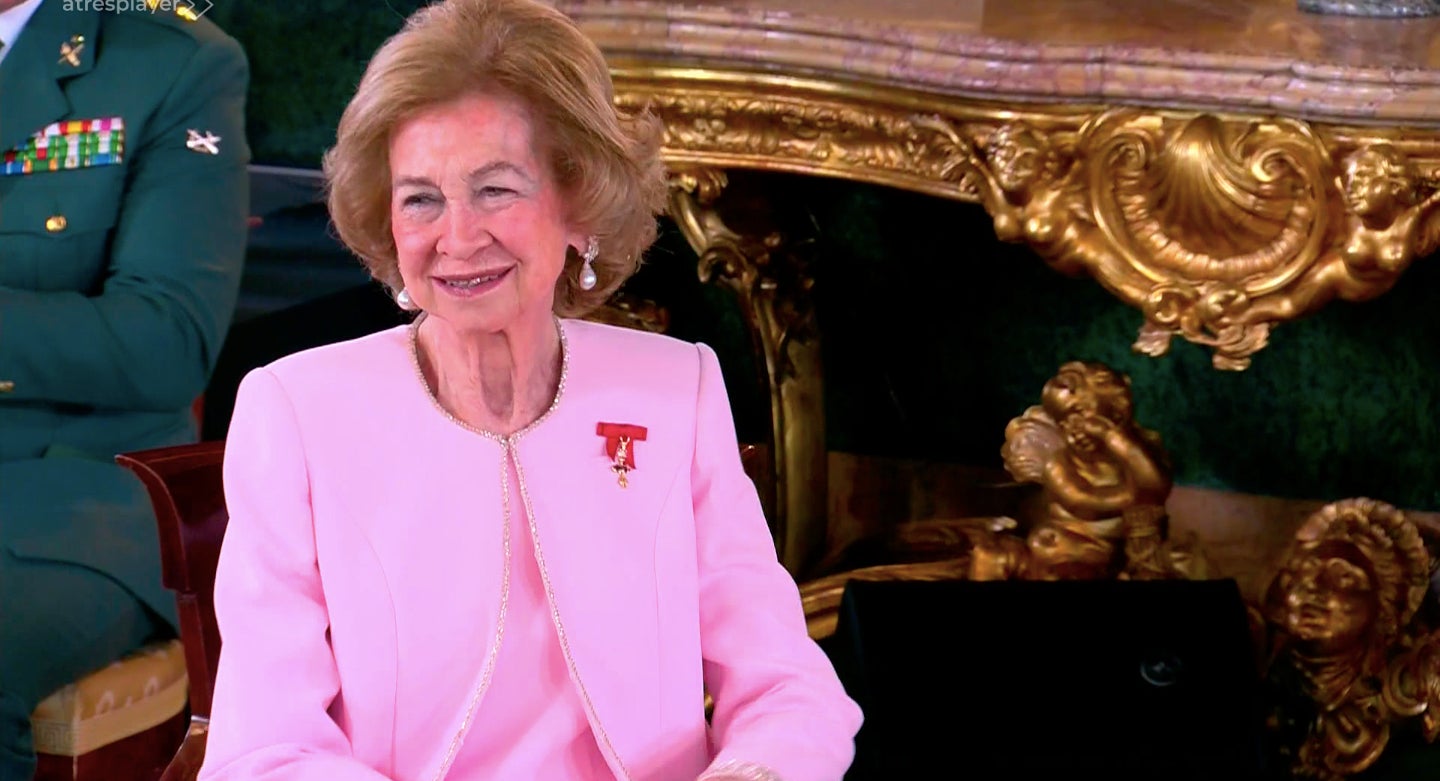 Sofia de Grècia rep el Toisó d'Or - Antena 3