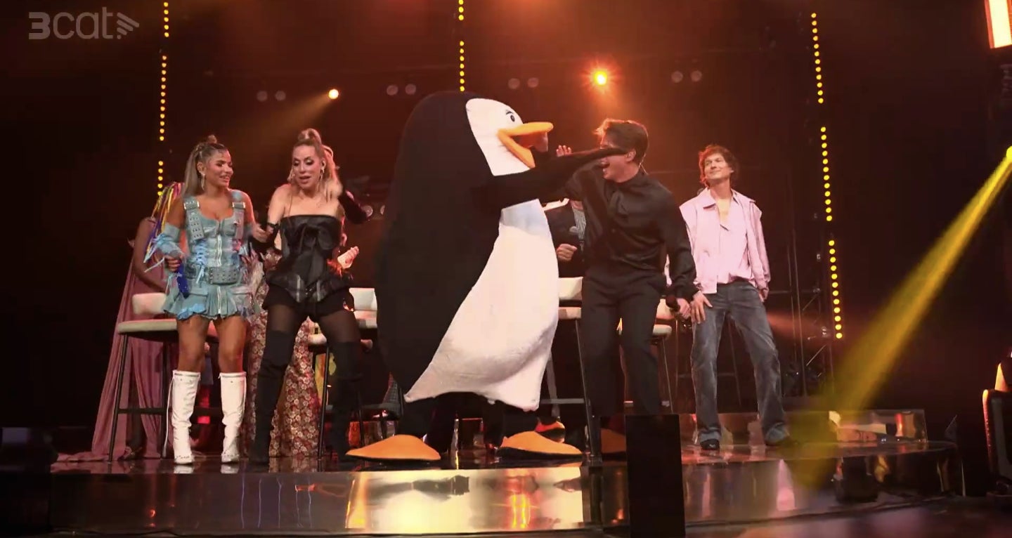 Un pingüí gegant, a la gala de Zenit - TV3