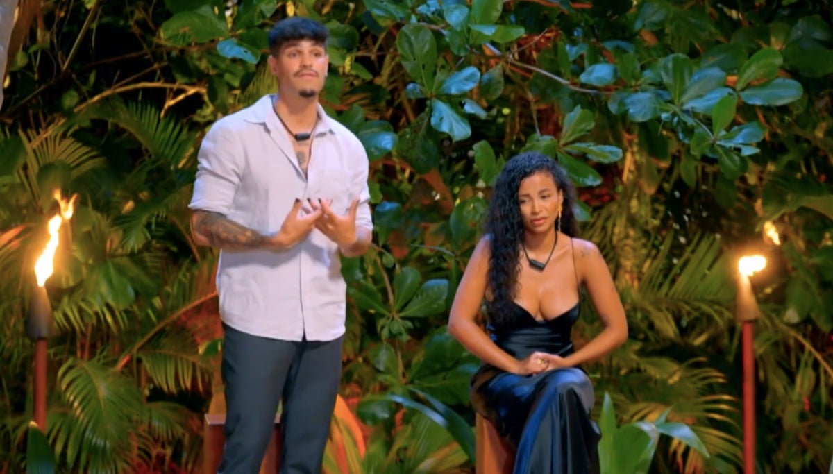  Álvaro revela l'embaràs de Mayeli a 'La isla de las tentaciones' _ Telecinco