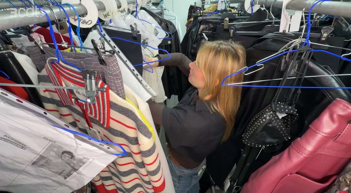 Decidir els looks dels concursants no és fàcil - Youtube