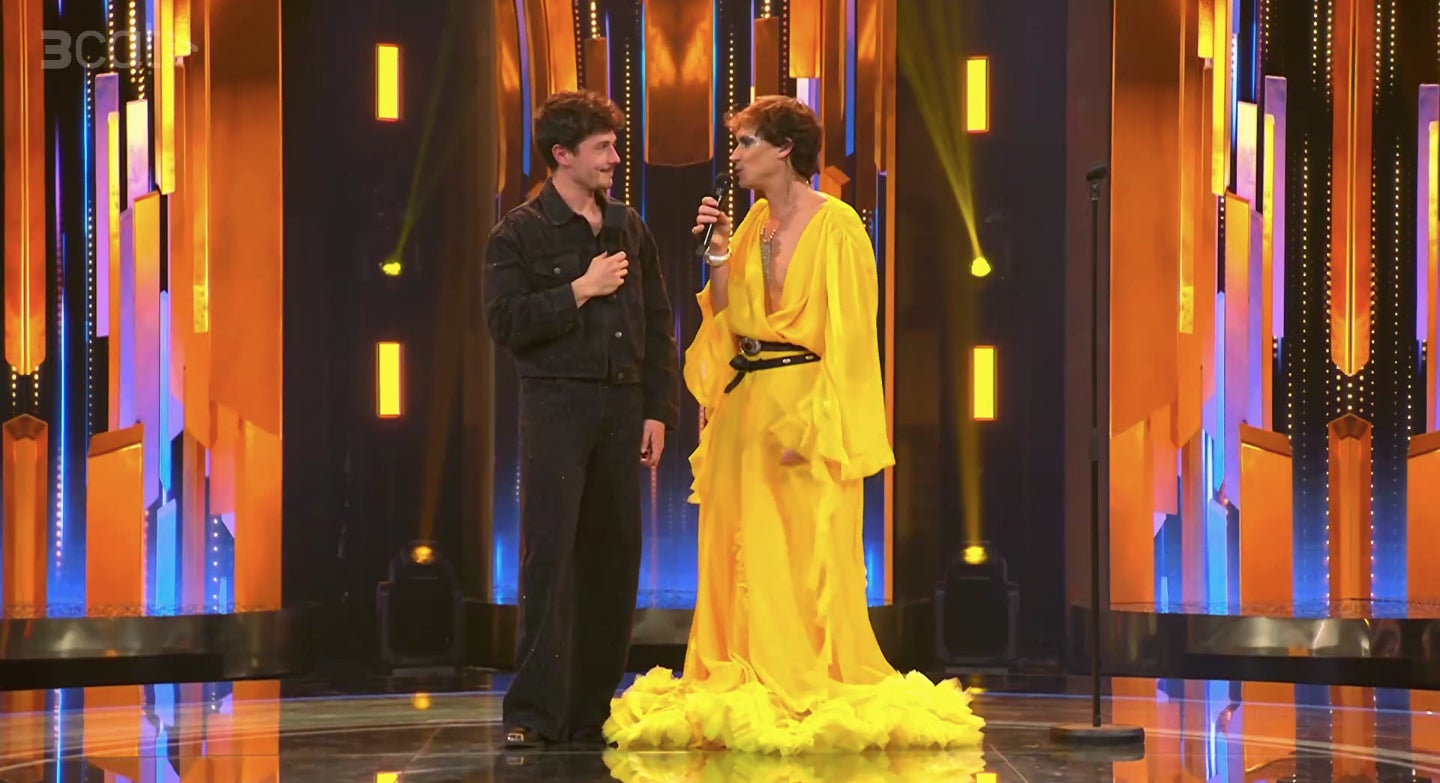 El maquillatge i el vestit del Ramon Mirabet ha estat el milor de la nit - TV3