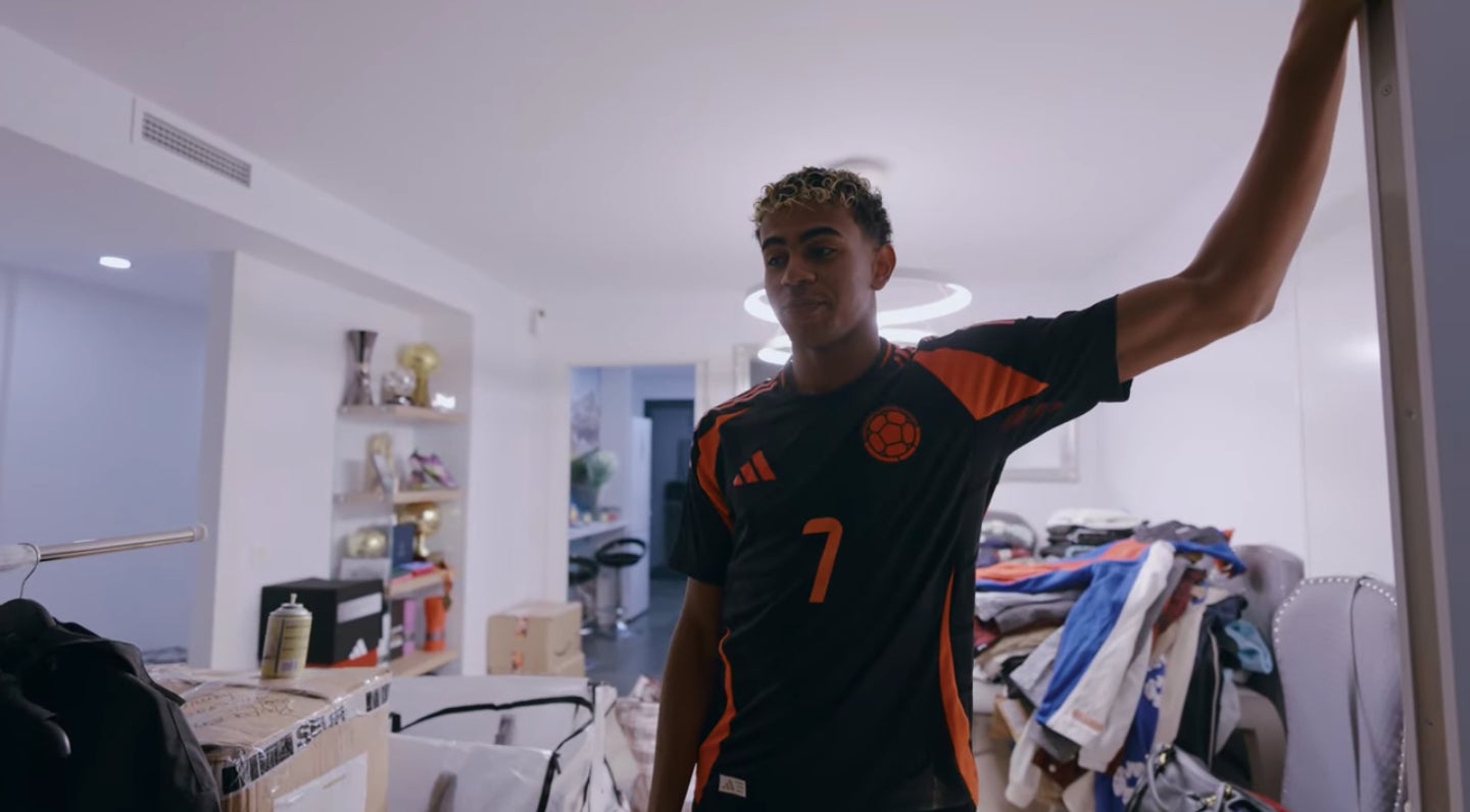 El pis l'ha mostrat totalment desendraçat - Youtube