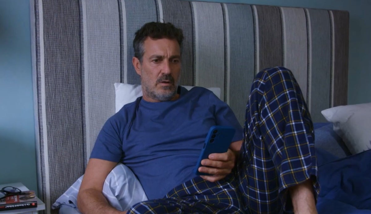 La colla descobreix qui son els culpables de la lesió de la Gina a 'Com si fos ahir' | 3Cat