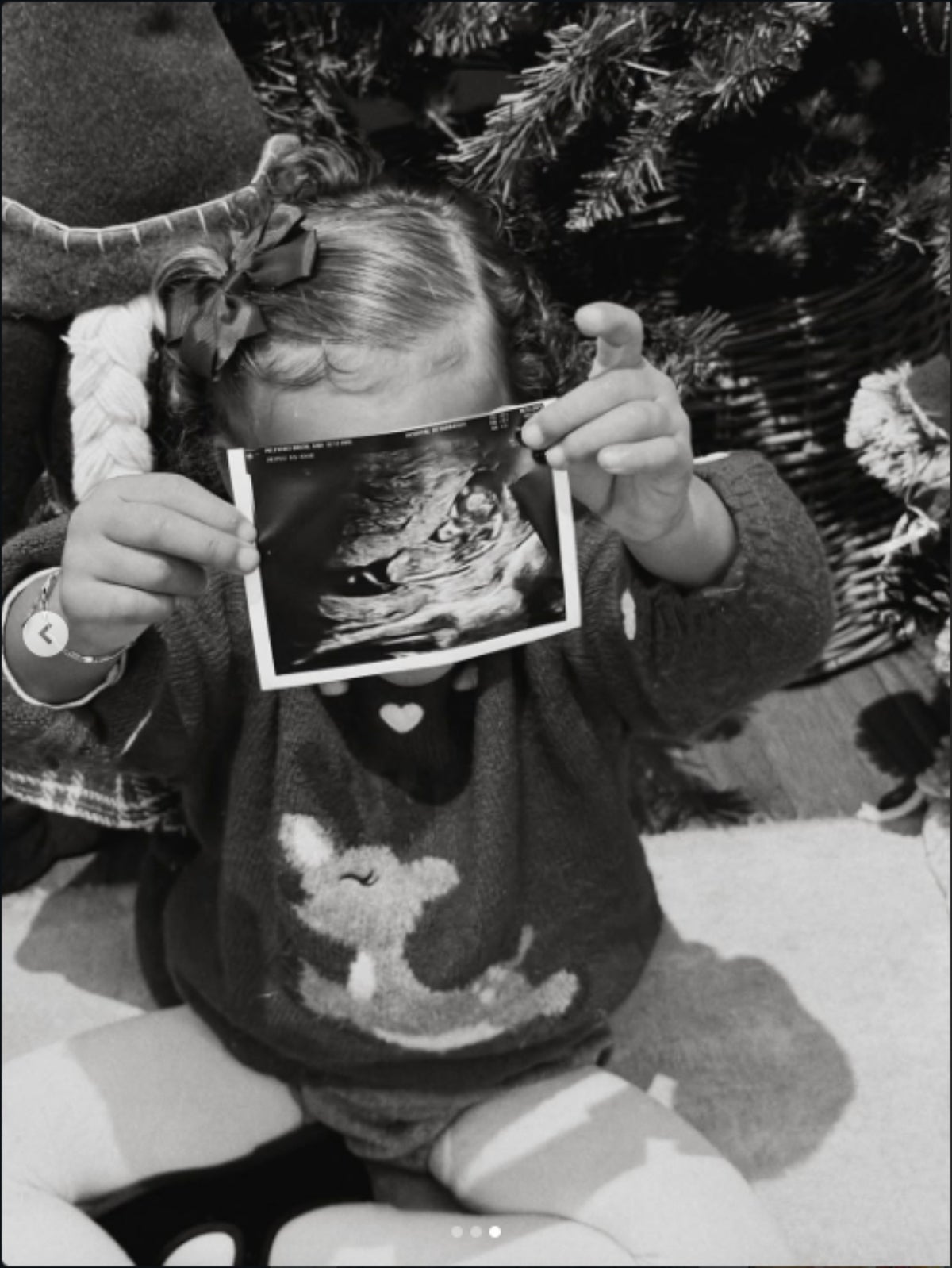 La filla d'Ana Peleteiro mostra l'ecografia del seu pròxim germà o germana | Instagram
