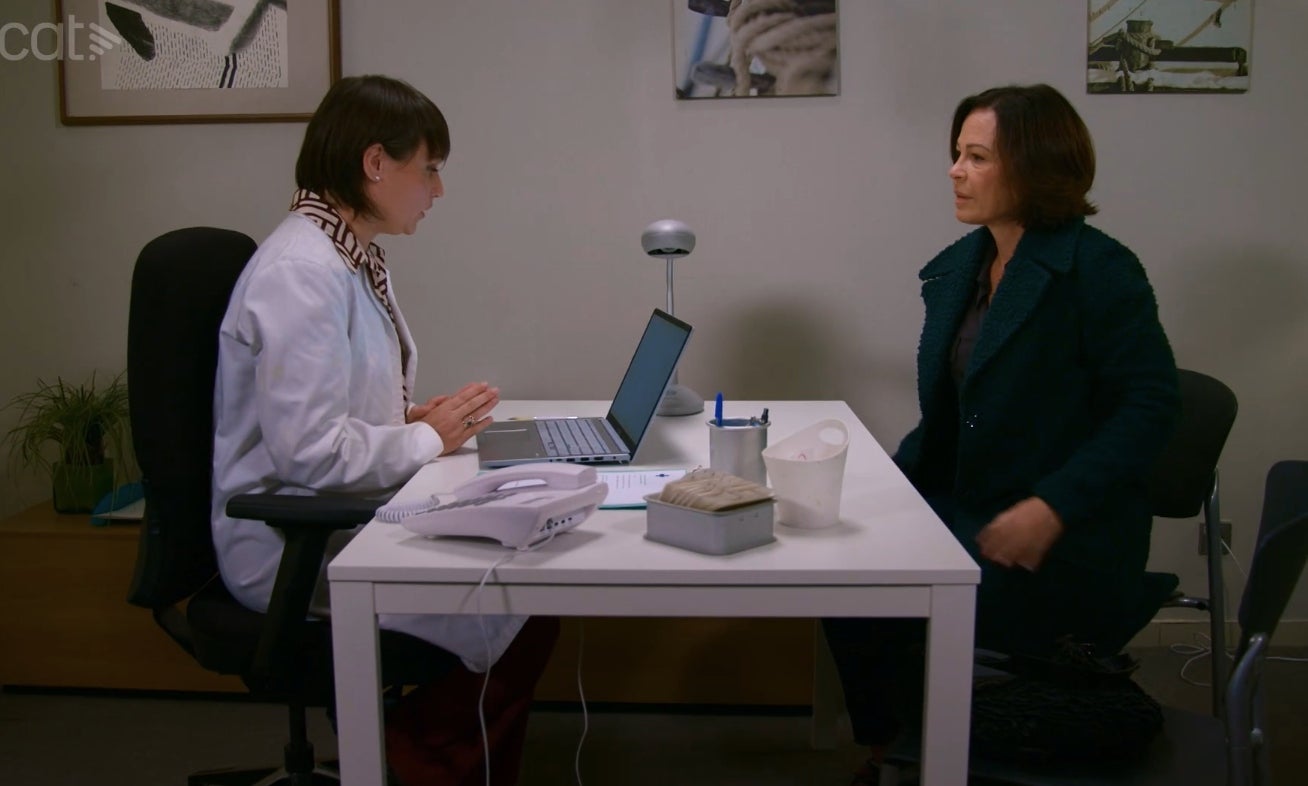 La Sílvia rep el diagnòstic a 'Com si fos ahir': té càncer | 3Cat.