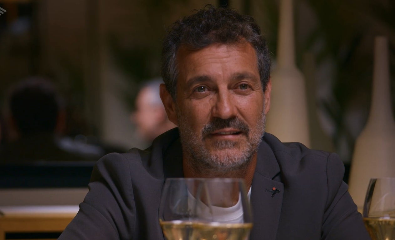 L'Andreu se ha enamorado completamente de la Neus en 'Com si fos ahir' | 3Cat