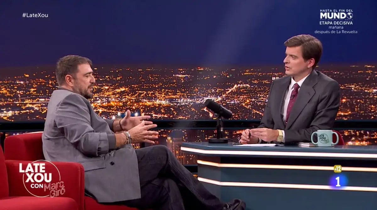 L'artista català confessa que està aprenent anglès - TVE