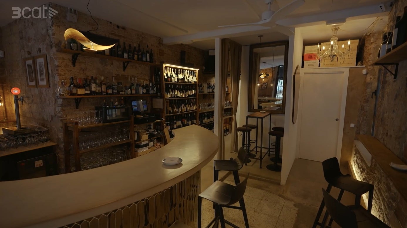 L'interior del local de la Bodega 8 a 'Joc de cartes' _ 3Cat