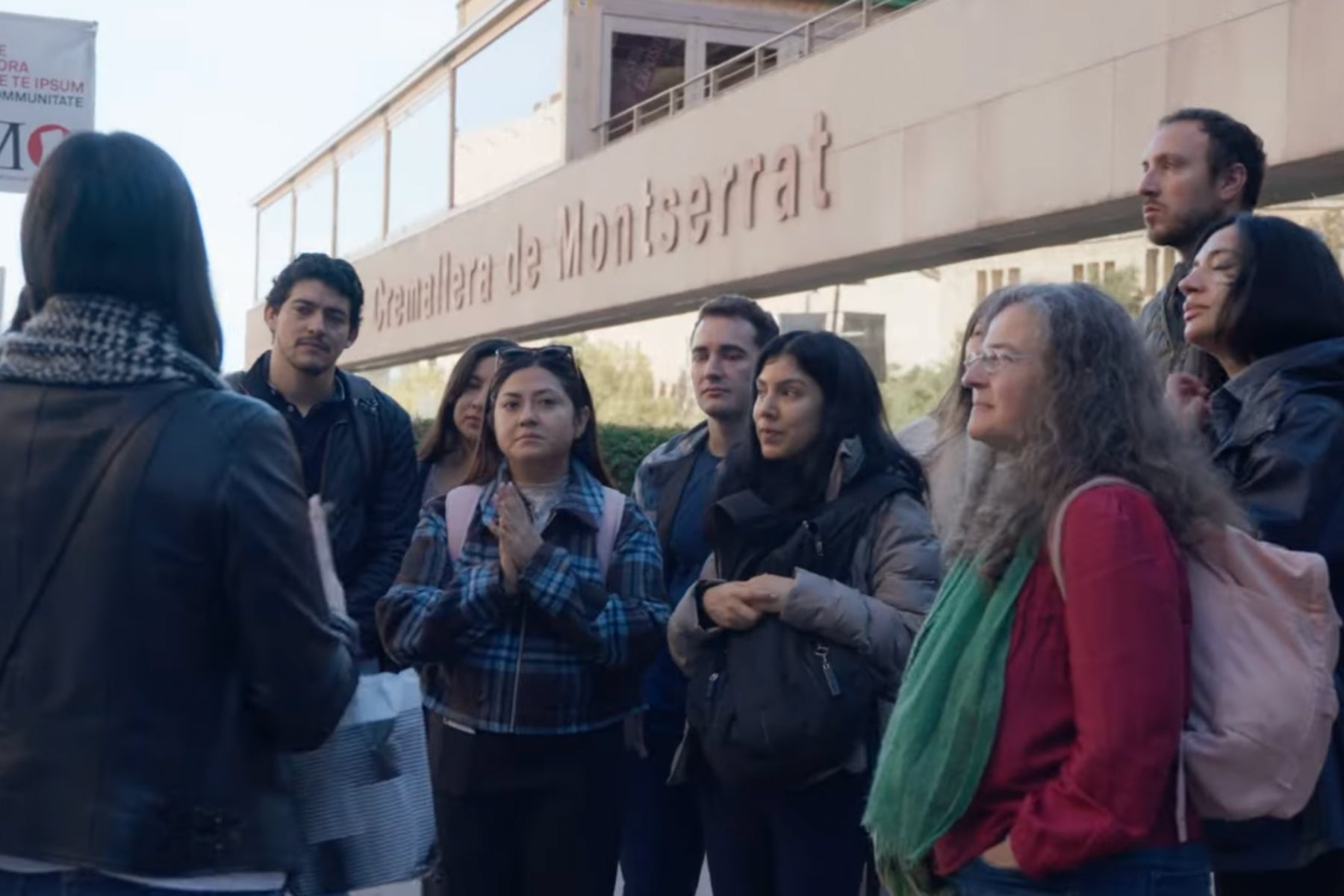 Residents extracomunitaris que han participat en el pla de Metges pel Català a Montserrat / YouTube