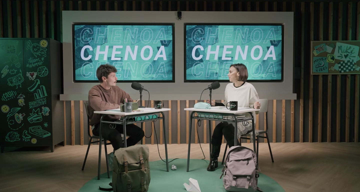 Miki Núñez entrevista Chenoa en una conversa plena de titulars - Youtube