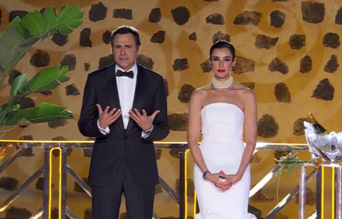 Què portaven Ion Aramendi i Blanca Romero a les campanades de 2024? | Telecinco