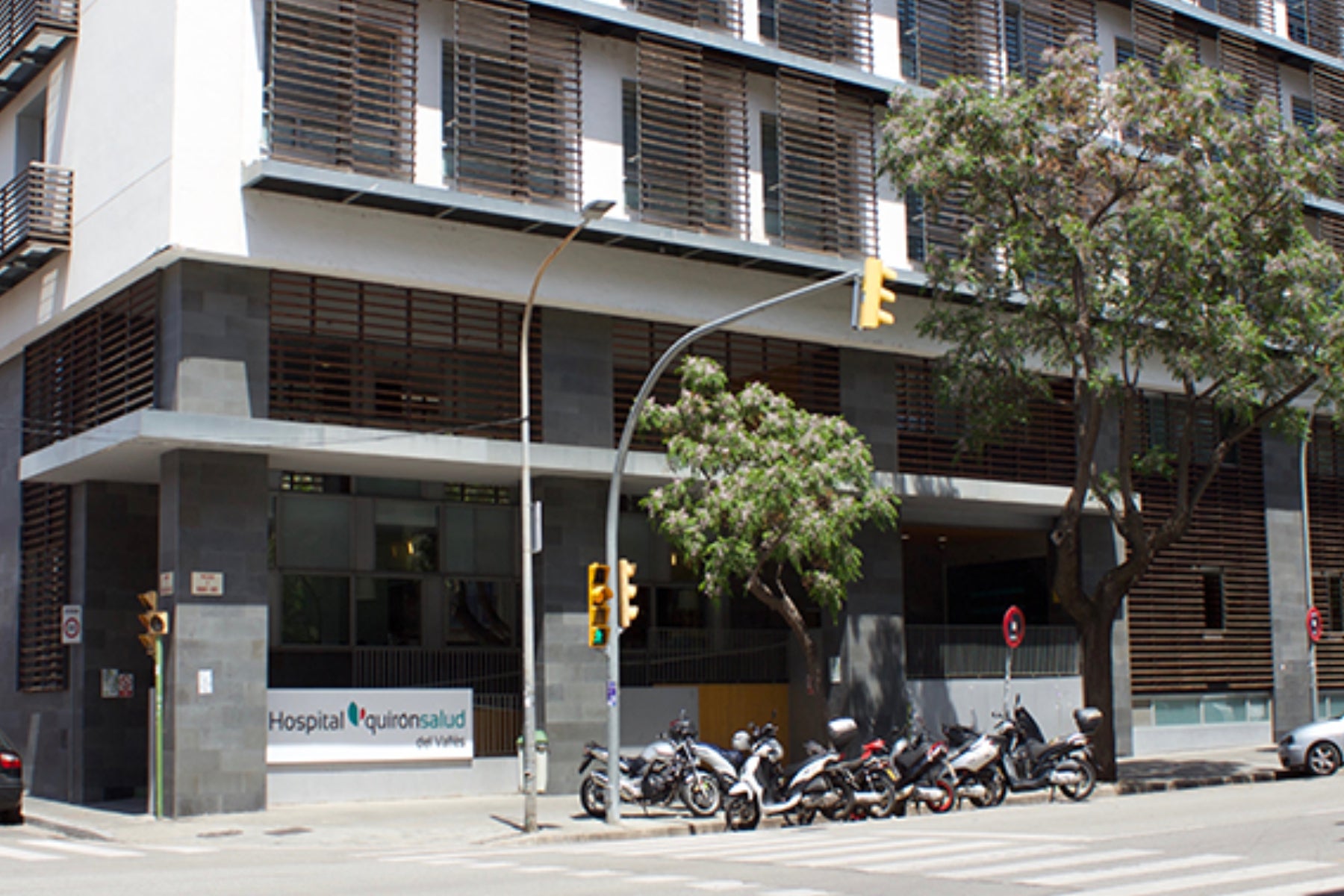 Façana de l’Hospital Quirónsalud del Vallès / Quirónsalud