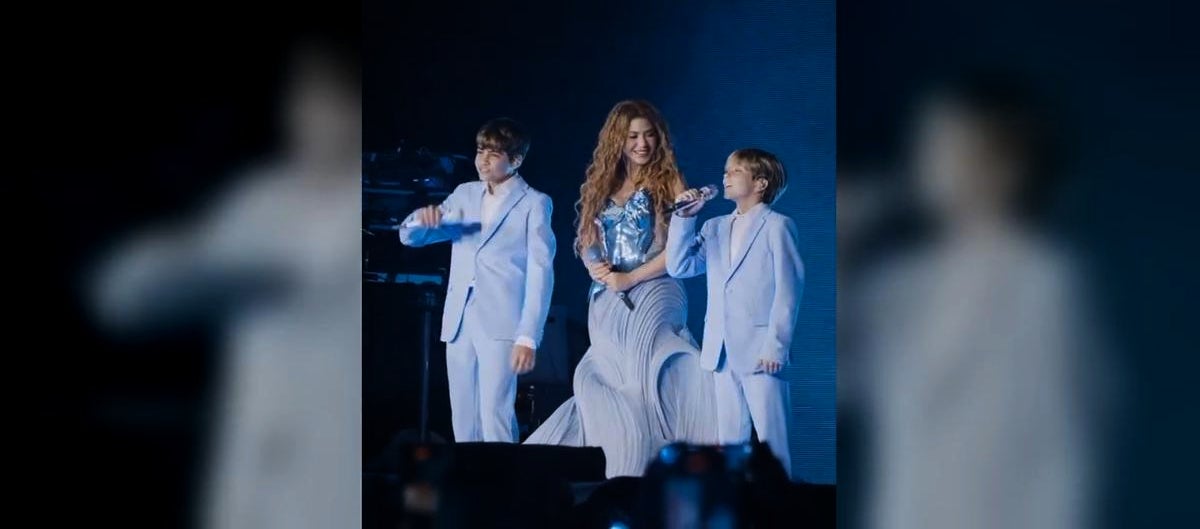 Shakira canta amb els fills a sobre de l'escenari per primera vegada - Instagram