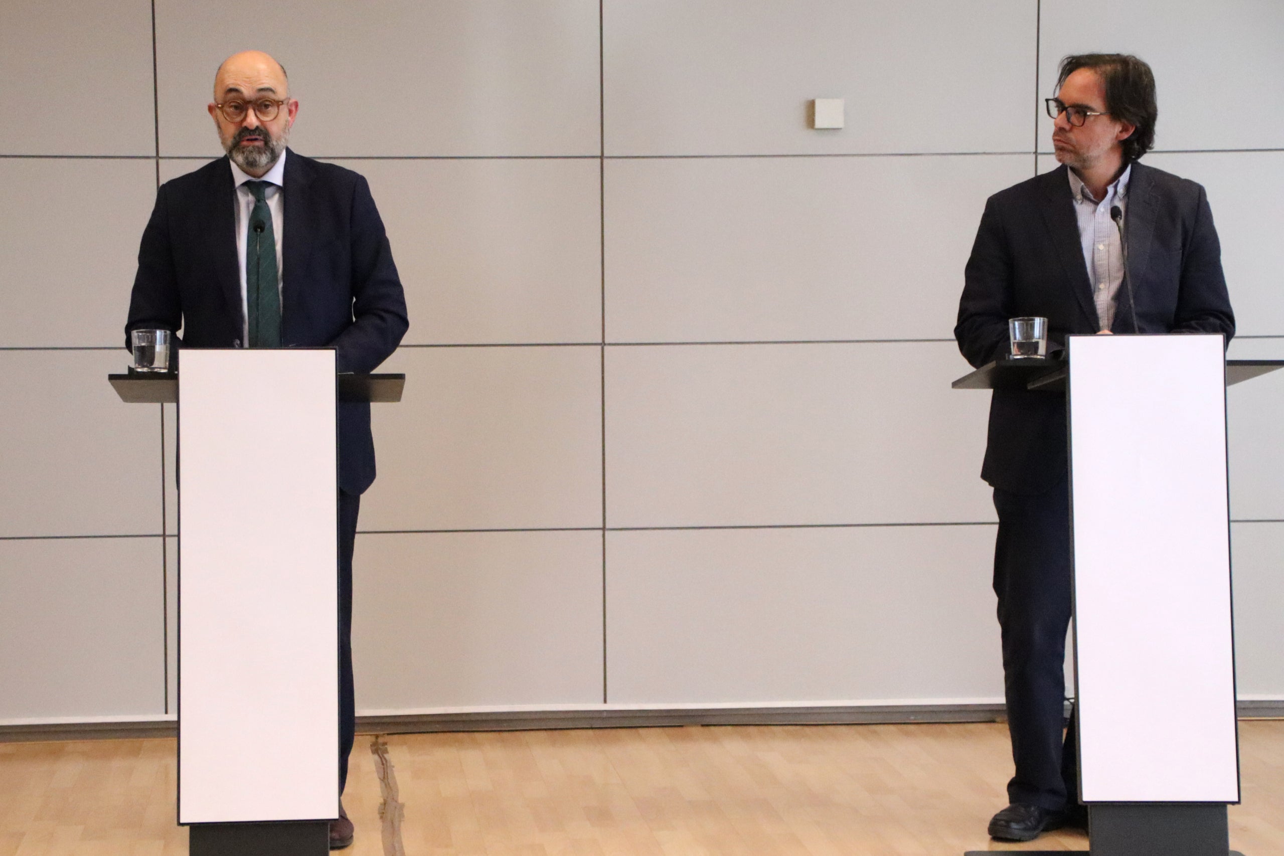 Els presidents d'Adif i Renfe en roda de premsa, aquest dilluns / ACN-Blanca Blay