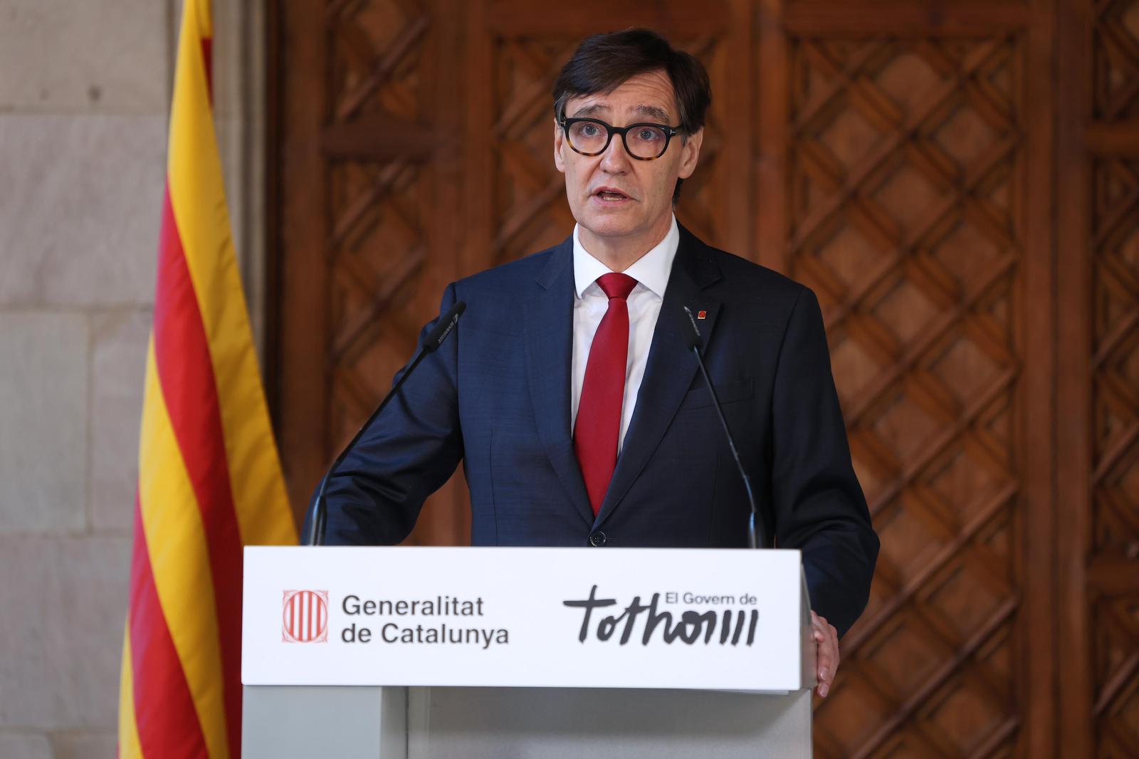 El presidente de la Generalitat, Salvador Illa, ha hecho una declaración institucional en la Galería Gótica del Palau de la Generalitat, sobre nueva financiación / Rubén Moreno
