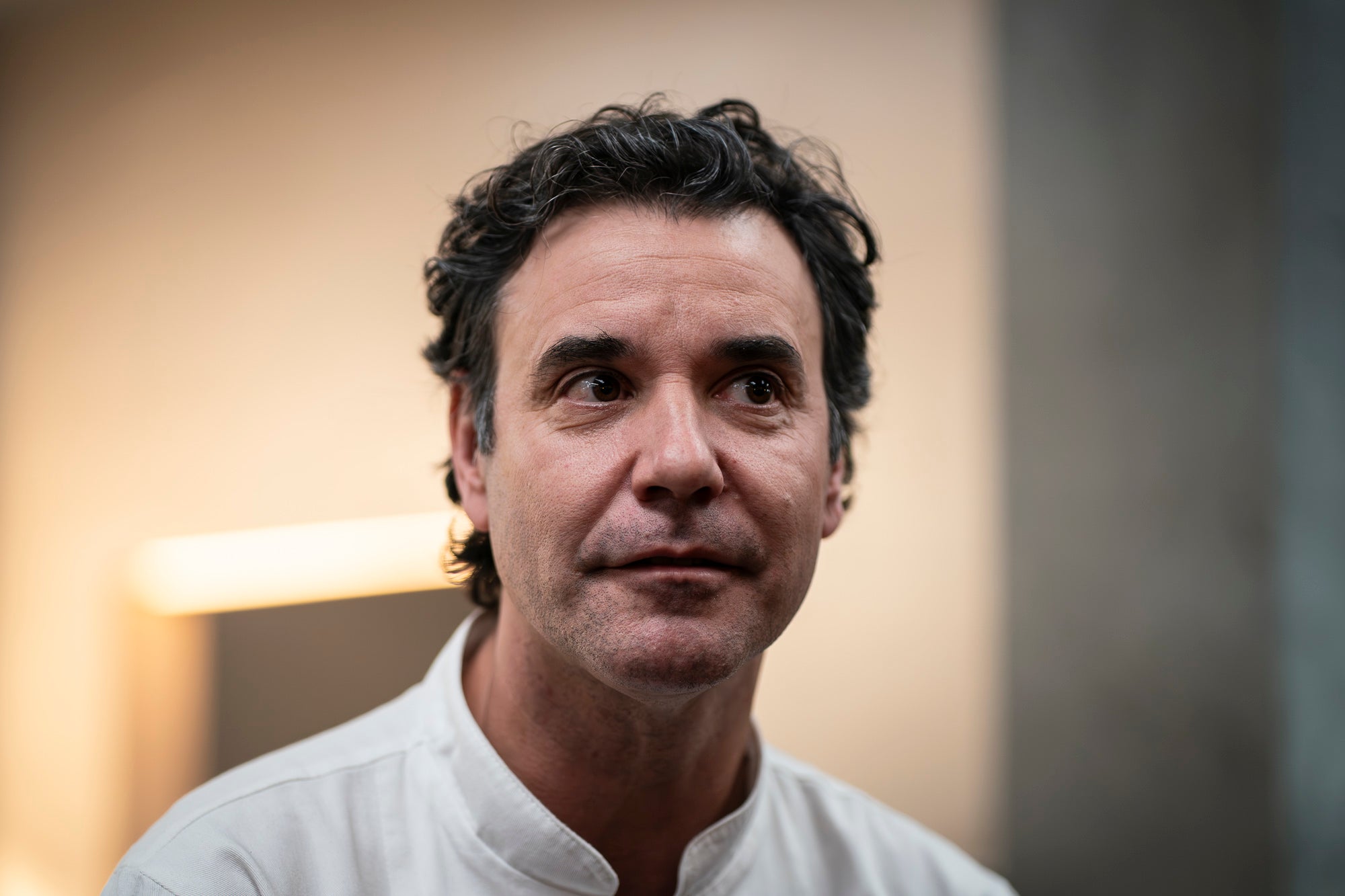 Miquel Fernández al rodatge de la nova sèrie de TV3 Gènesi. Parc Audiovisual de Catalunya 30.01.2026 | Mireia Comas