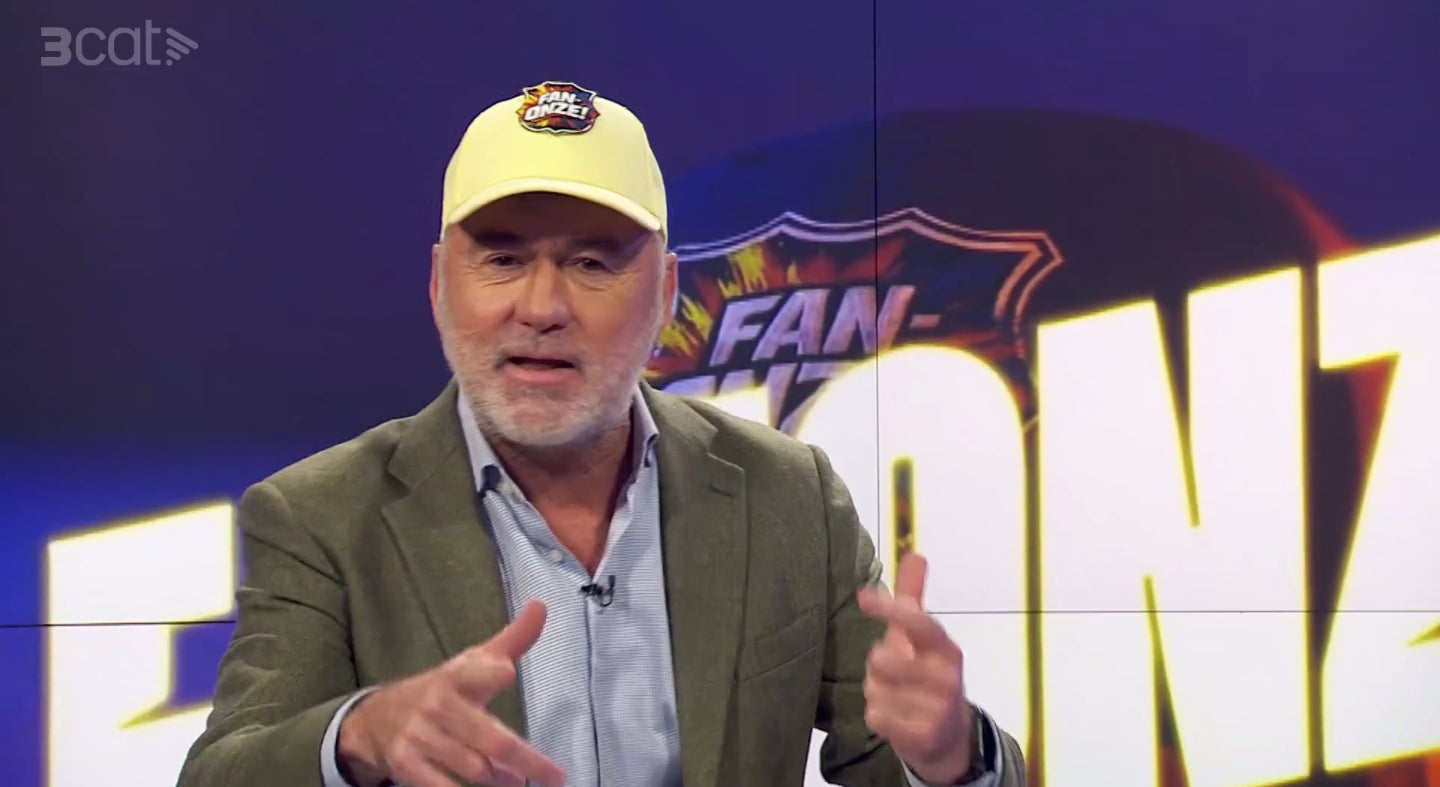 El presentador de l'Onze fa mofa en directe de la guerra amb el Fanzone - TV3