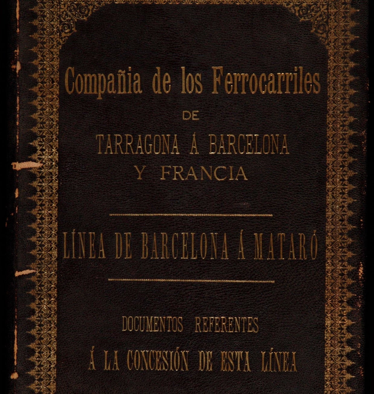 Carpeta de l'Arxiu Nacional de Catalunya amb els documents de la fundació de la societat que tirar endavant els ferrocarrils a Catalunya/ANC