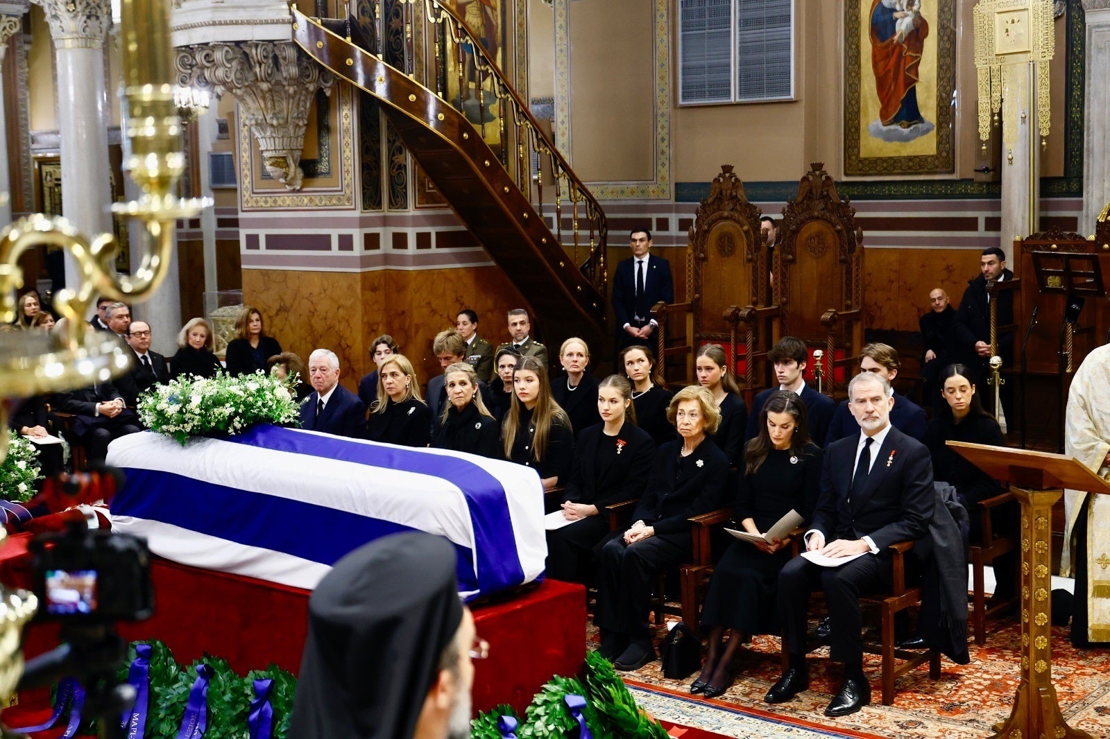 La família reial espanyola s'acomiada de la germana de Sofia - Europa Press