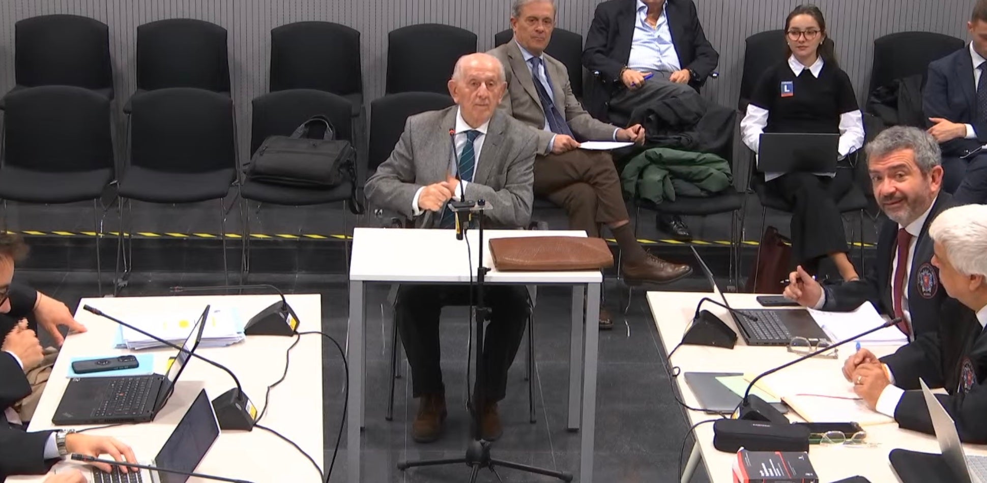 José Augusto Anés Farreira explicant el projecte al GabonbQS