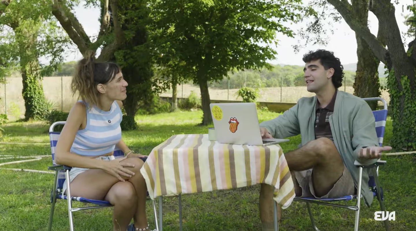 Què ha explicat Neus Rossell en aquesta entrevista_ - Youtube