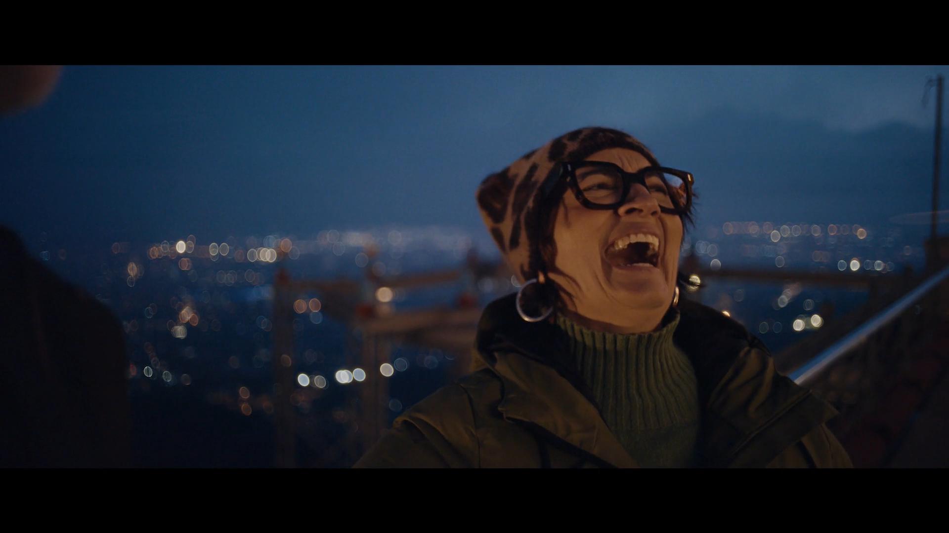 Silvia Abril confessa que es va canviar els cognoms - La 2 Cat