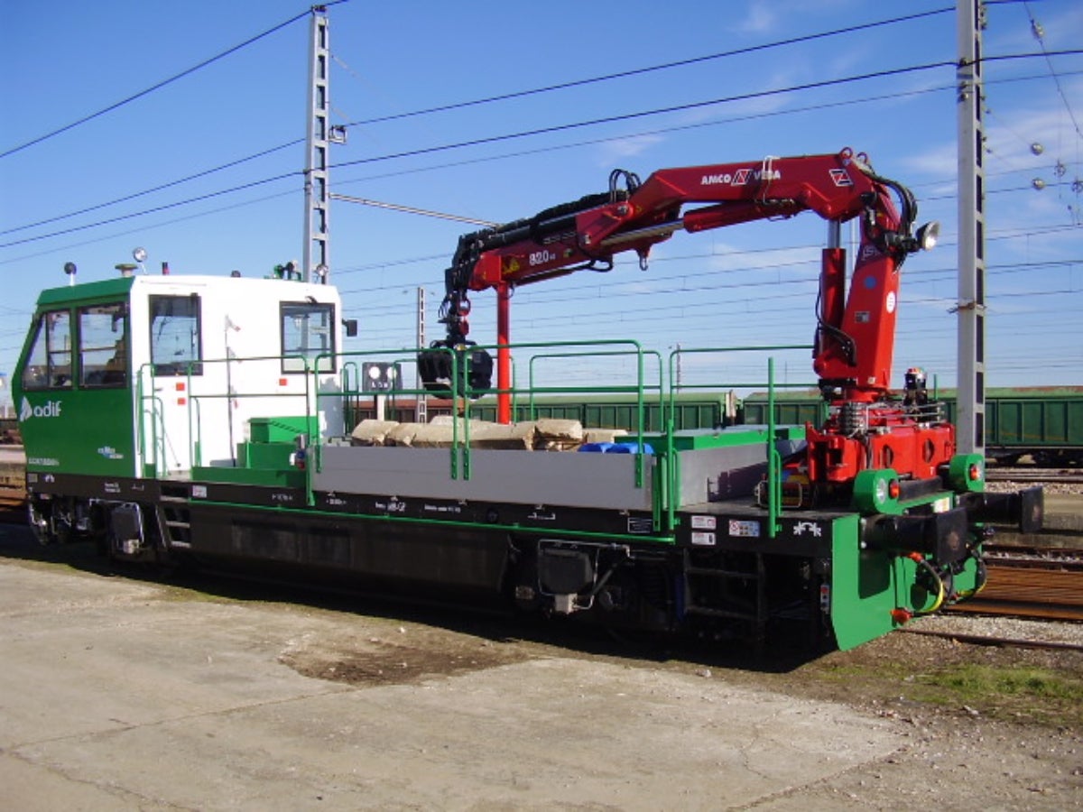 Imatge d'arxiu d'una màquina de manteniment d'Adif | ADIF