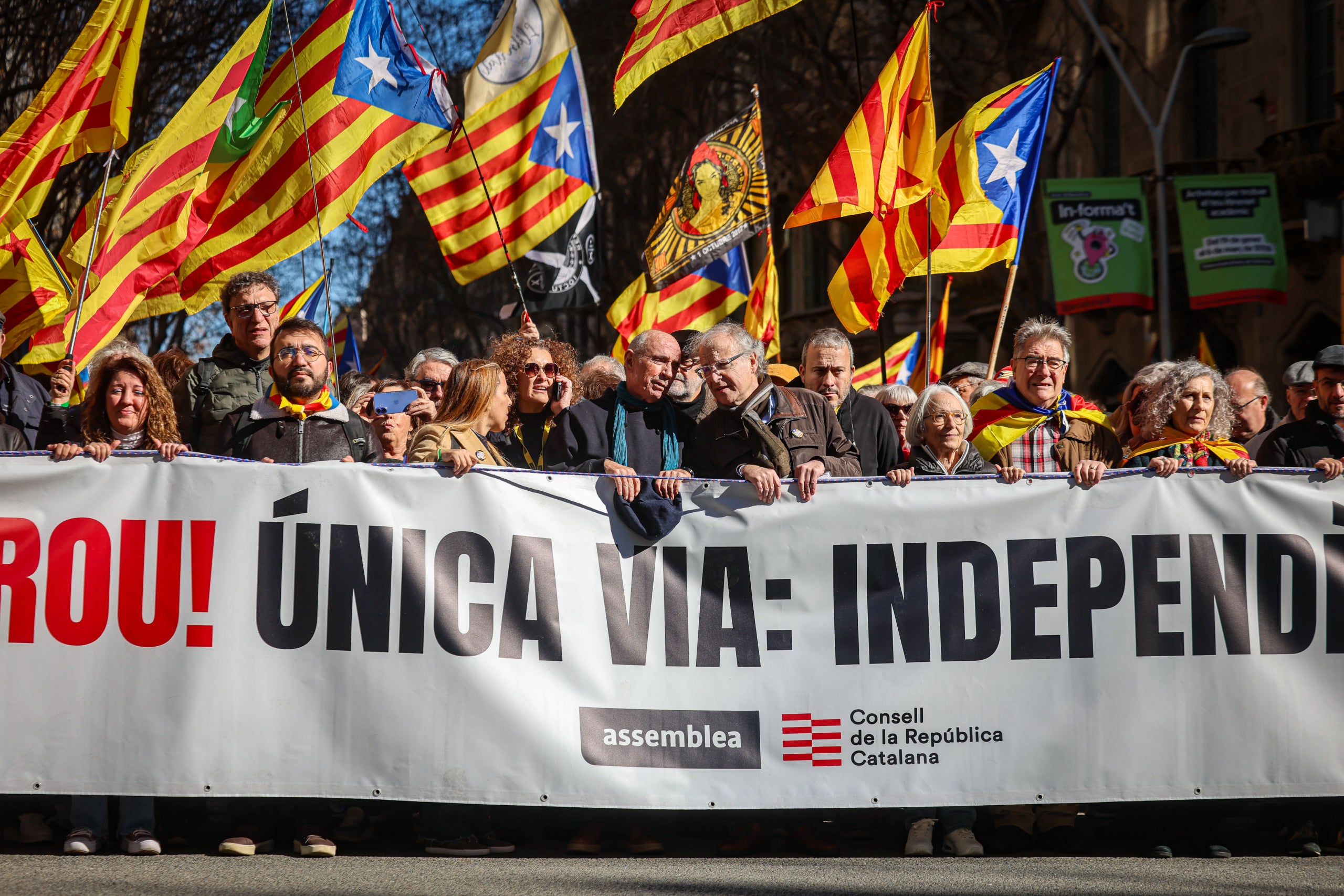 La capçalera de la manifestació de l'ANC contra el caos de Rodalies / ACN-Jordi Borràs