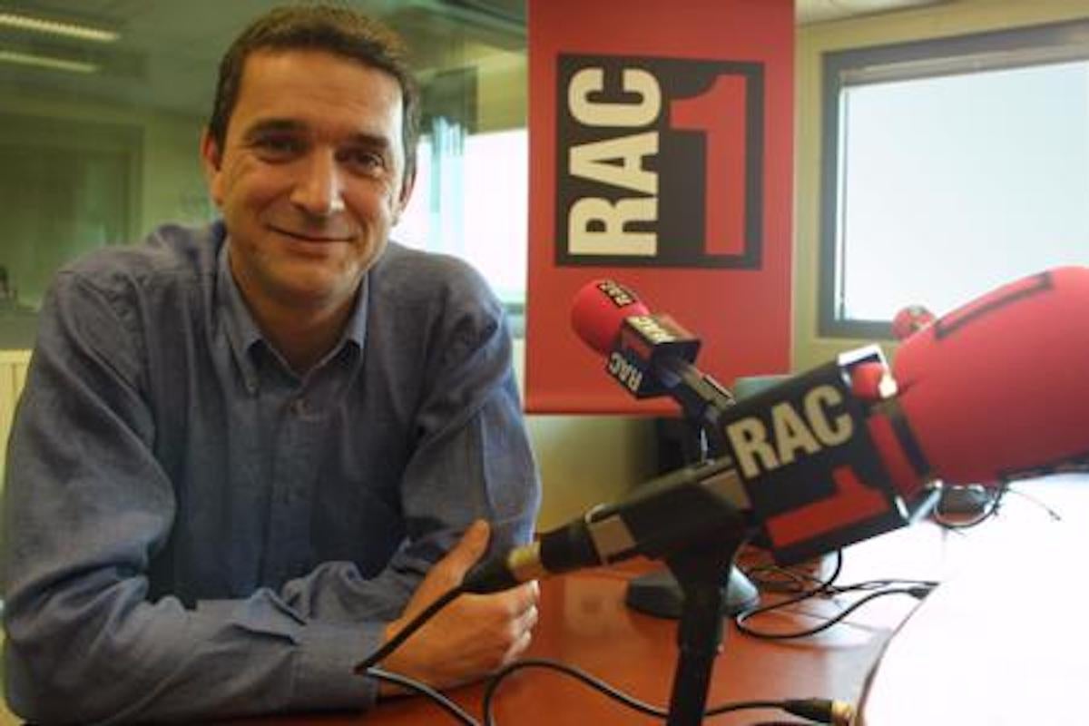 Eugeni Sallent, fundador de RAC1, en una imatge d'arxiu dels inicis de l'emissora / RAC1