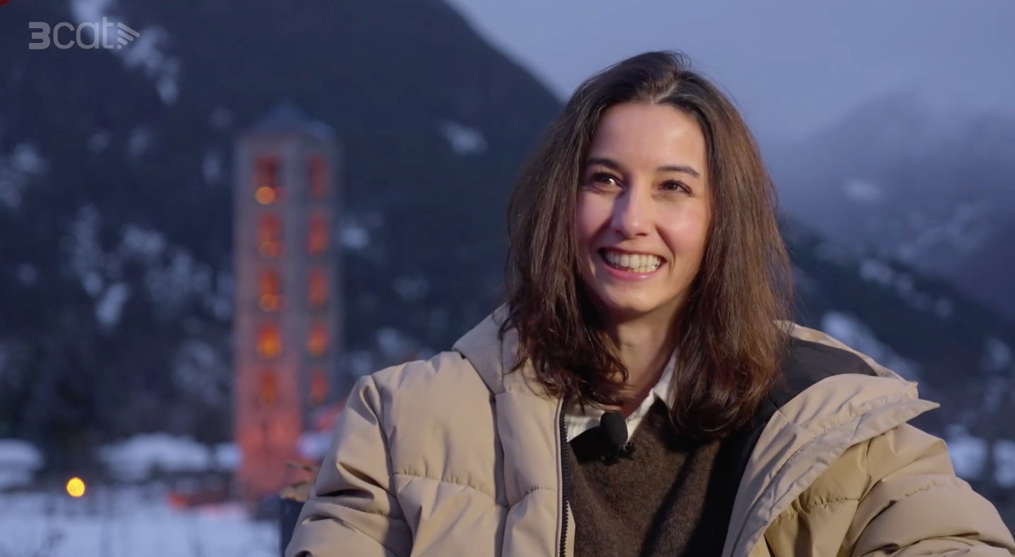 Amaia Aberasturi aplaudeix la seva parella en un documental de 3Cat