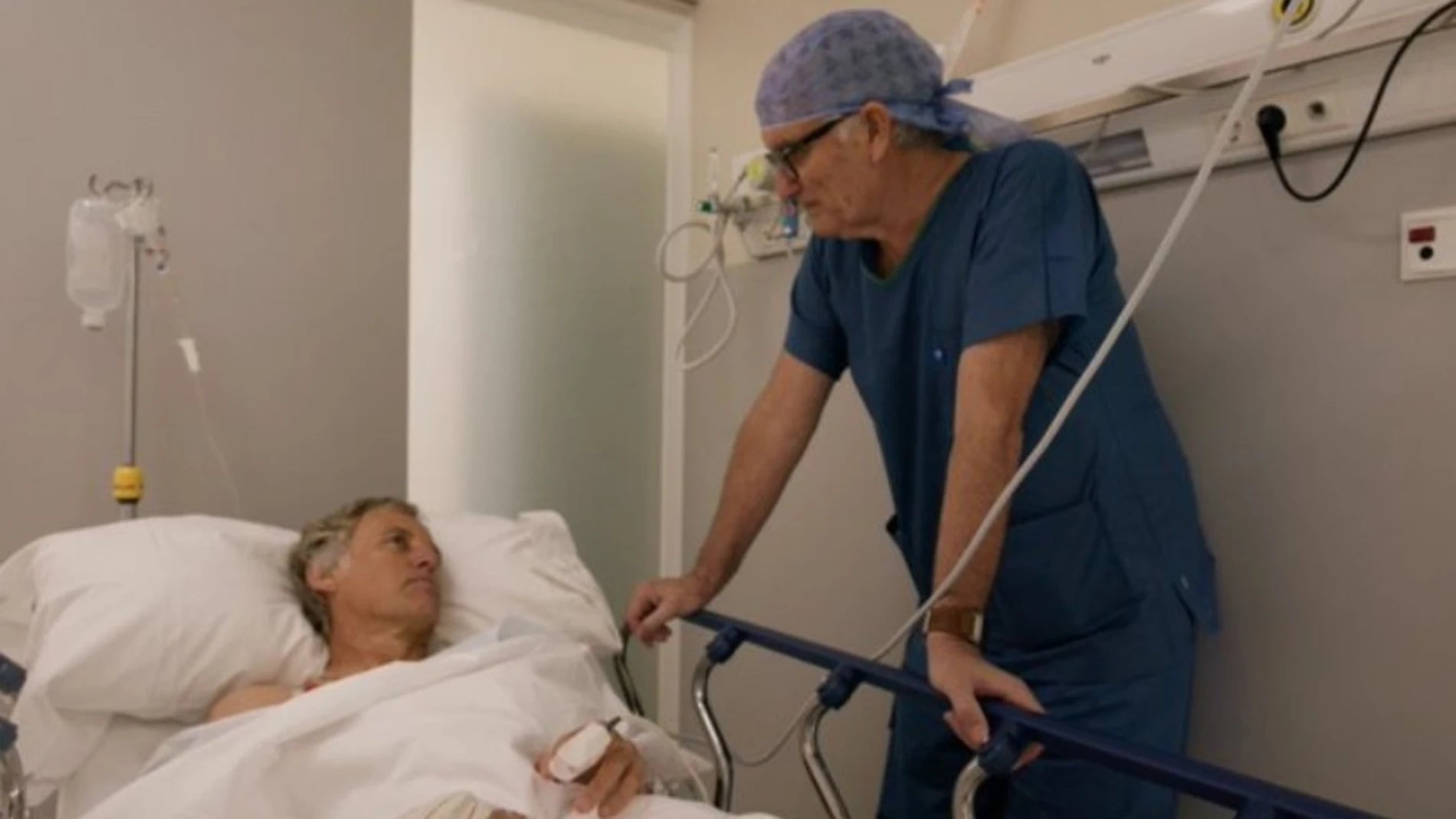 El metge ha atès el presentador davant les càmeres - Cuatro