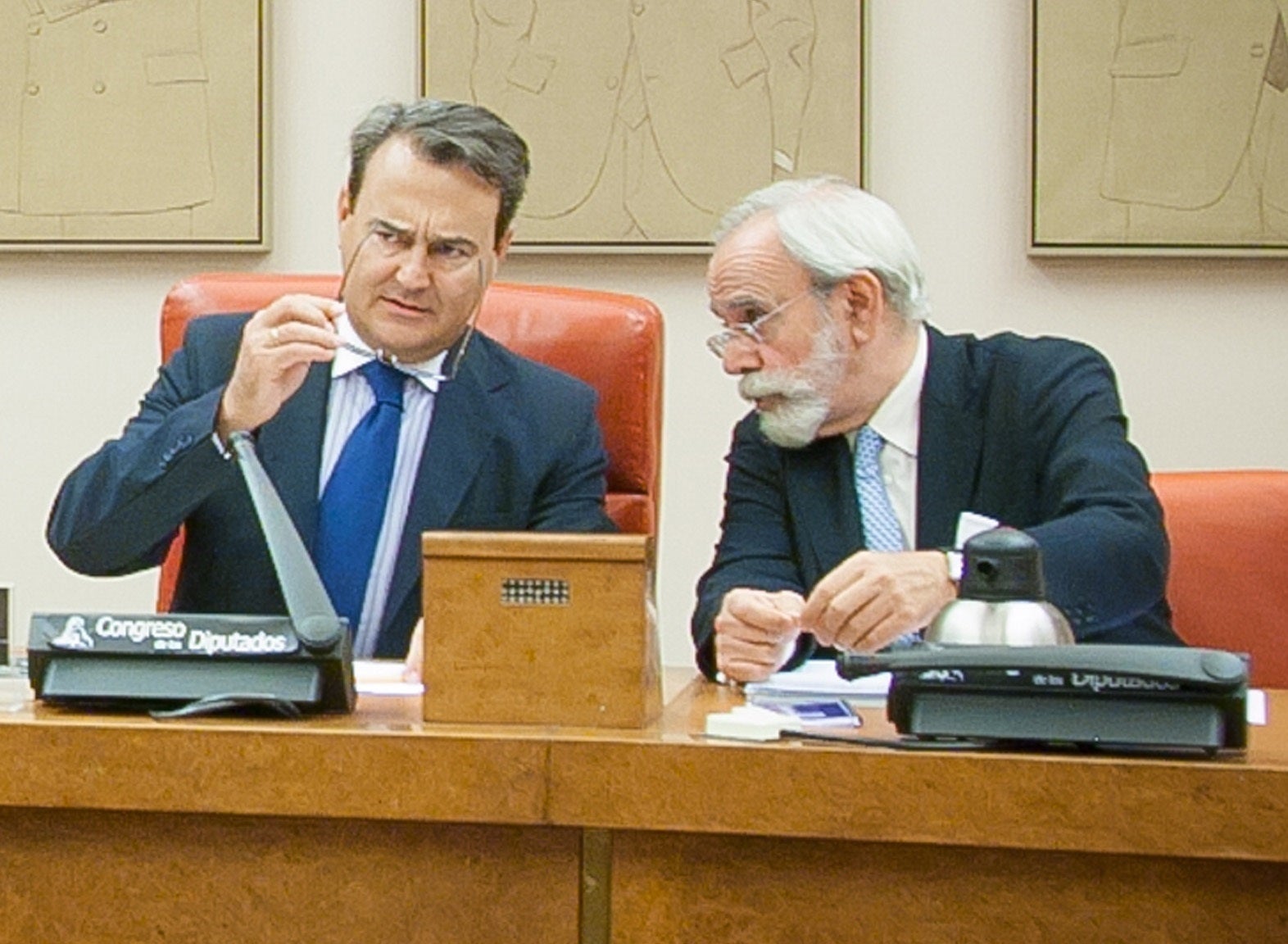 L'exsecretari de Defensa que va tancar Defex, Agustín Conde, al Congrés de Diputats, quan va anunciar la dissolució de l'empresa/Congreso