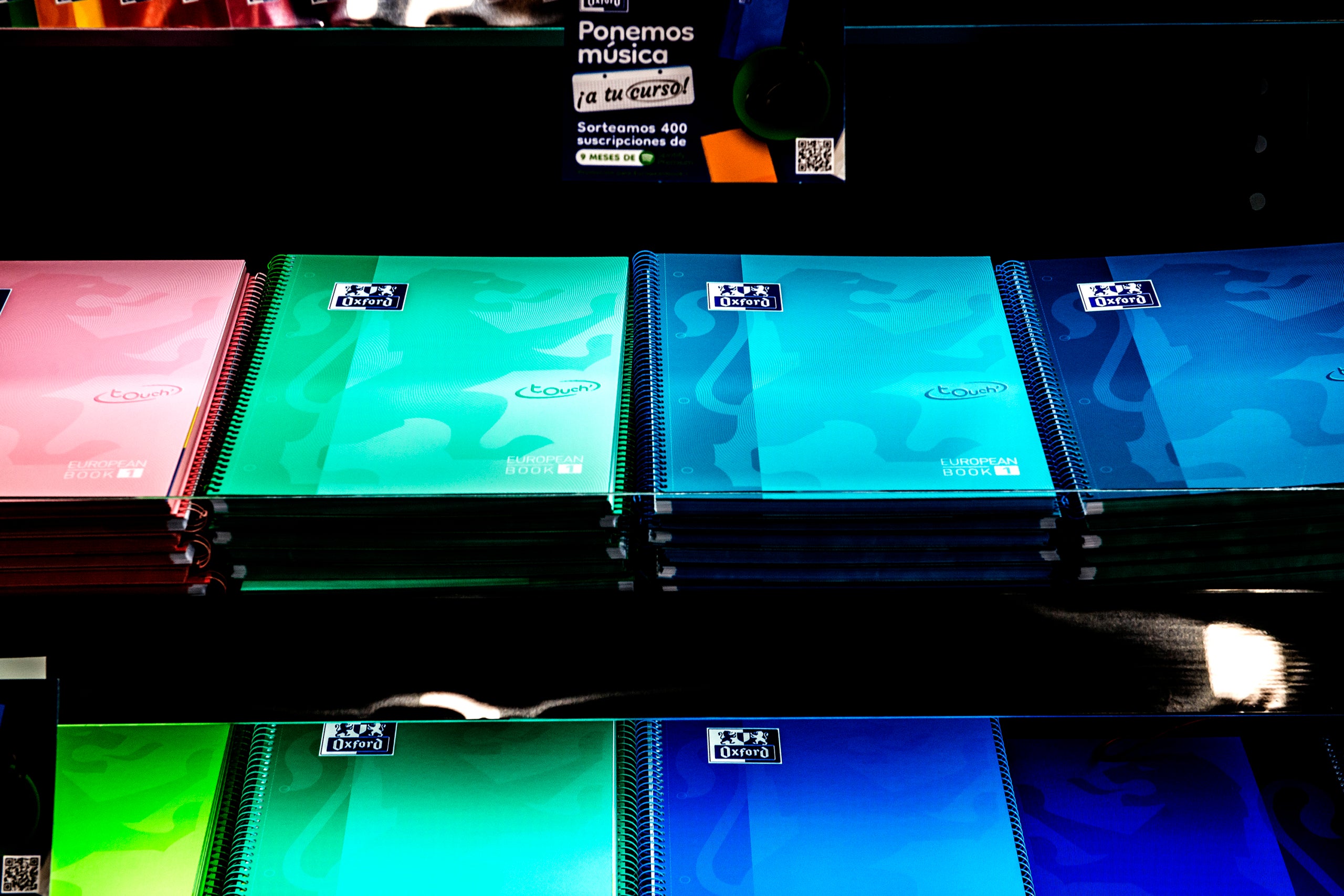 Quaderns d'Oxford a la planta d'Hamelin Brands (Oxford) a Flaçà / Europa Press