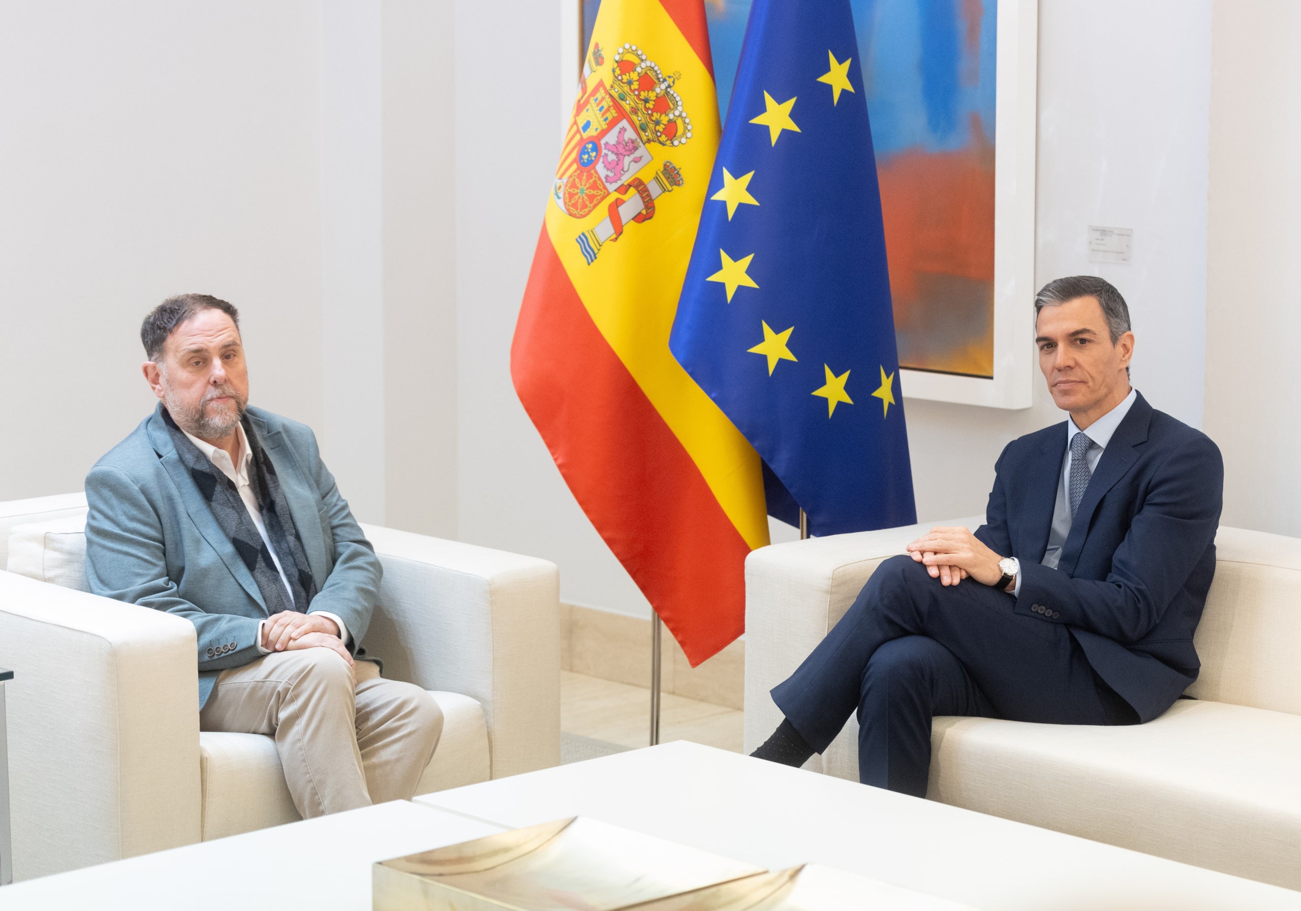 El president del govern espanyol, Pedro Sánchez, amb el president d'ERC, Oriol Junqueras, a la Moncloa, el 8 de gener de 2026 / Europa Press