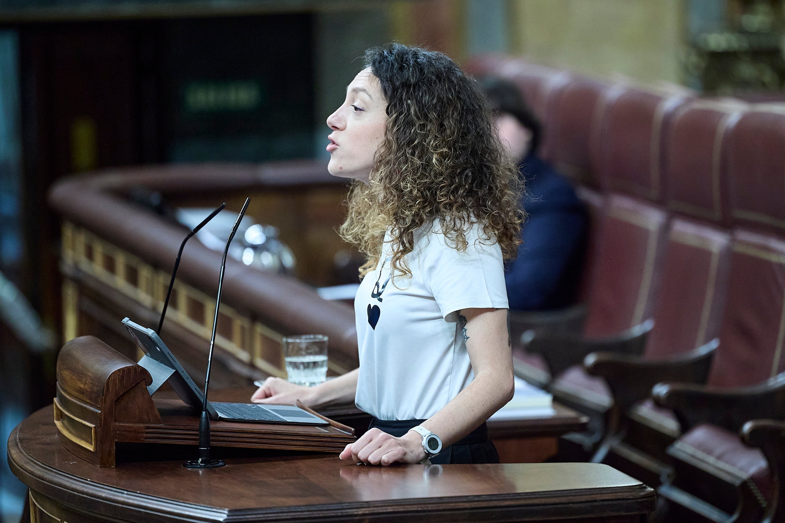 La diputada de Comuns-Sumar Aina Vidal, durant la seva intervenció al Congrés / Europa Press