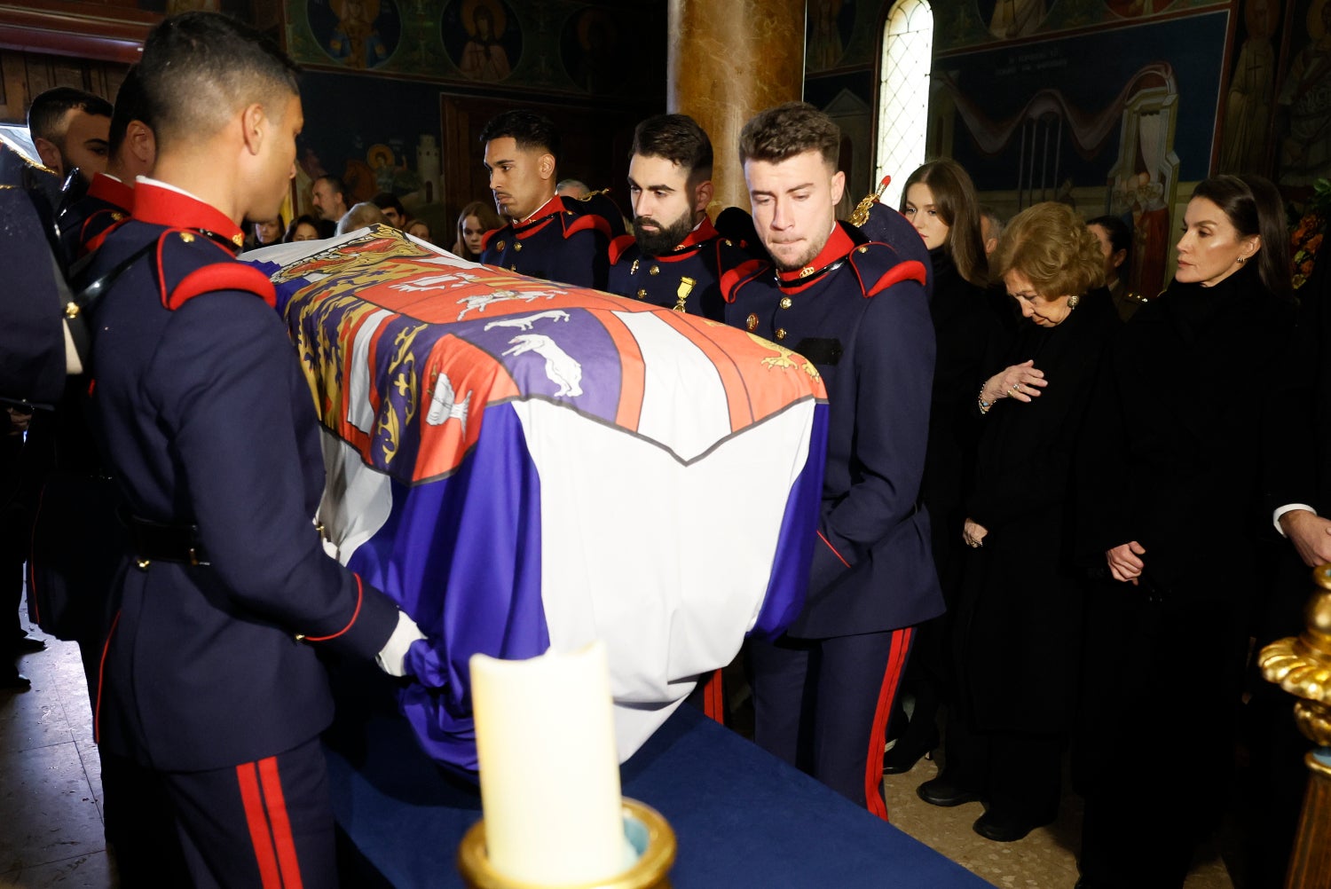 Sofia de Grècia es va deixar veure molt afectada en el funeral de la germana - Europa Press