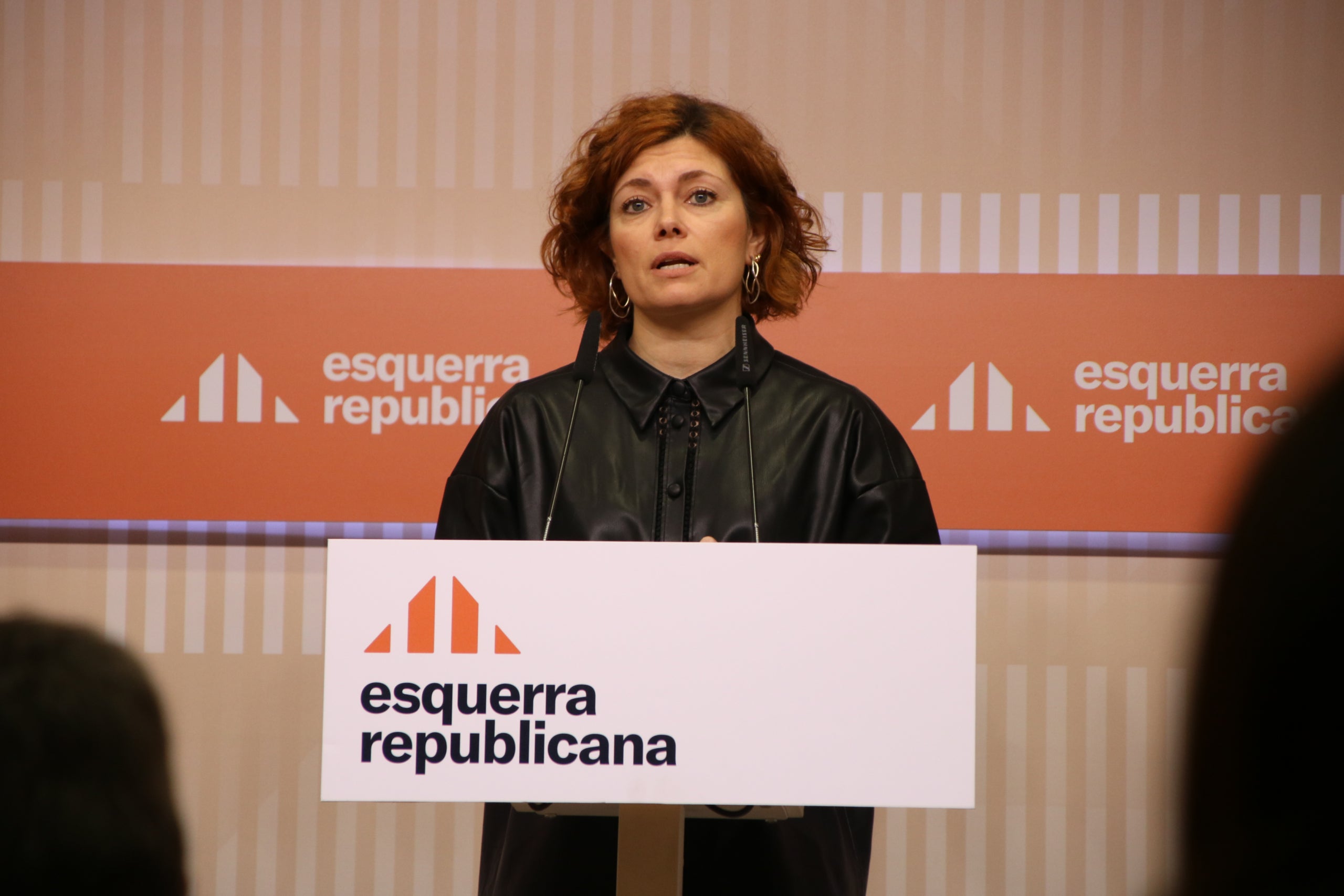 La secretària general d'ERC, Elisenda Alamany, en una roda de premsa a la seu del partit | Sara Soteras (ACN)