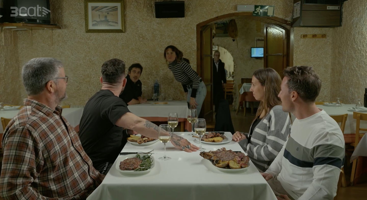 El presentador ha preguntat als altres comensals si realment sempre serveixen plats tan cars - TV3