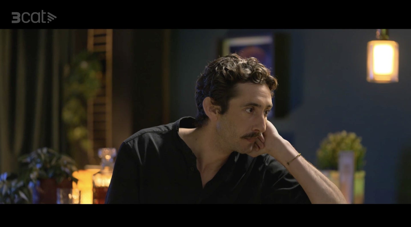 Enric Auquer confessa com s'aprèn els guions de les pel·lícules i sorprèn molt - 3Cat