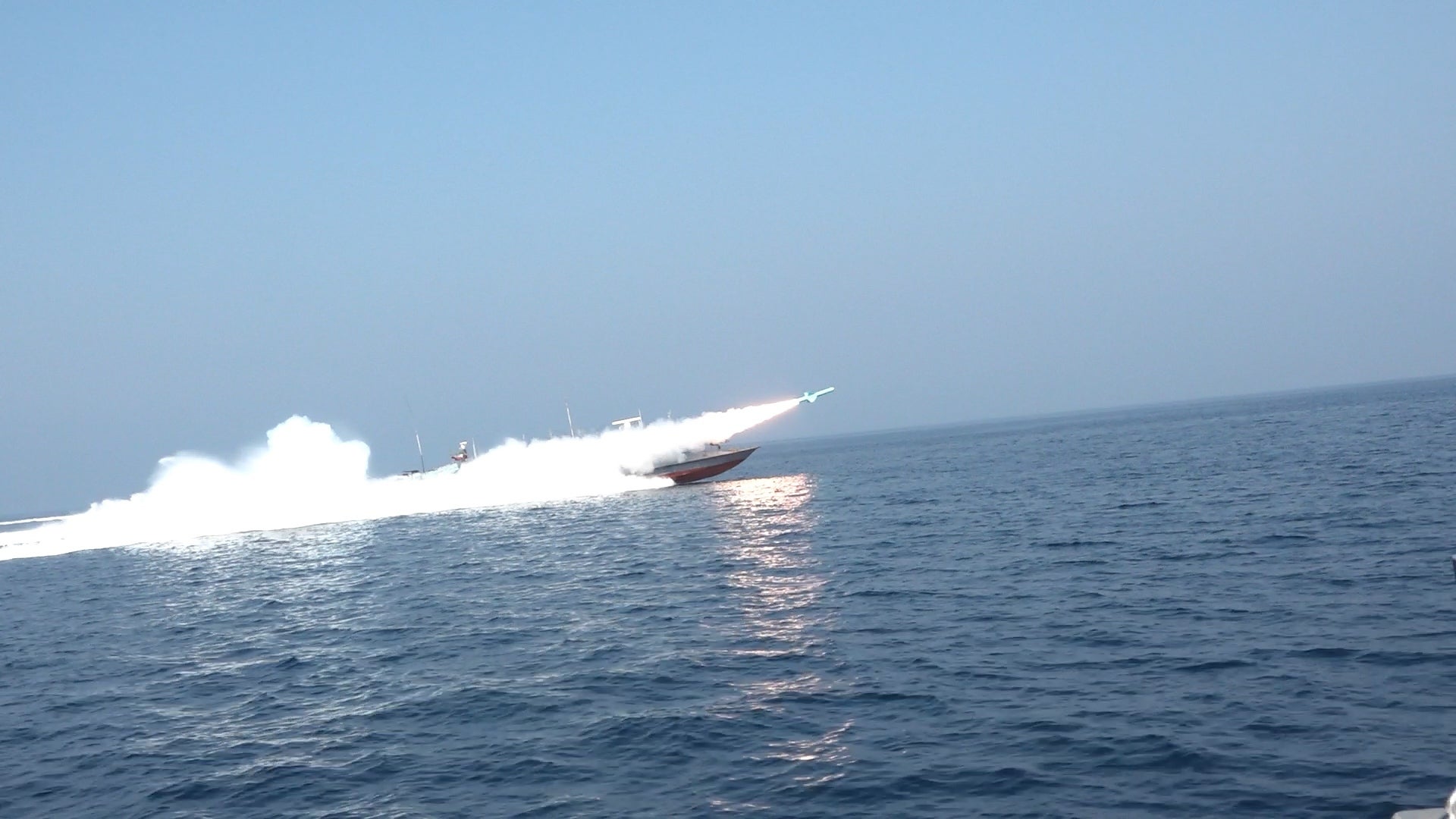 Moviments militars iranians a l'estret d'Ormuz / EP