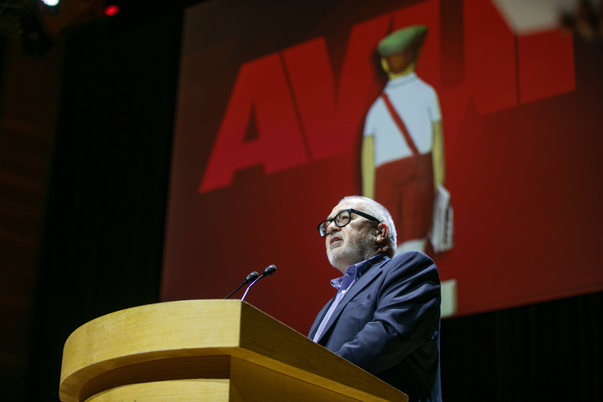 Joan Vall i Clara, actual editor i director del diari 'Avui', en l'acte central de la celebració dels 50 anys del diari, a L'Auditori de Barcelona/ Foto: Quim Puig / EPA