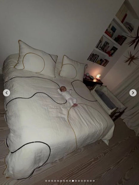 Ben petitó al llit dels pares - Instagram