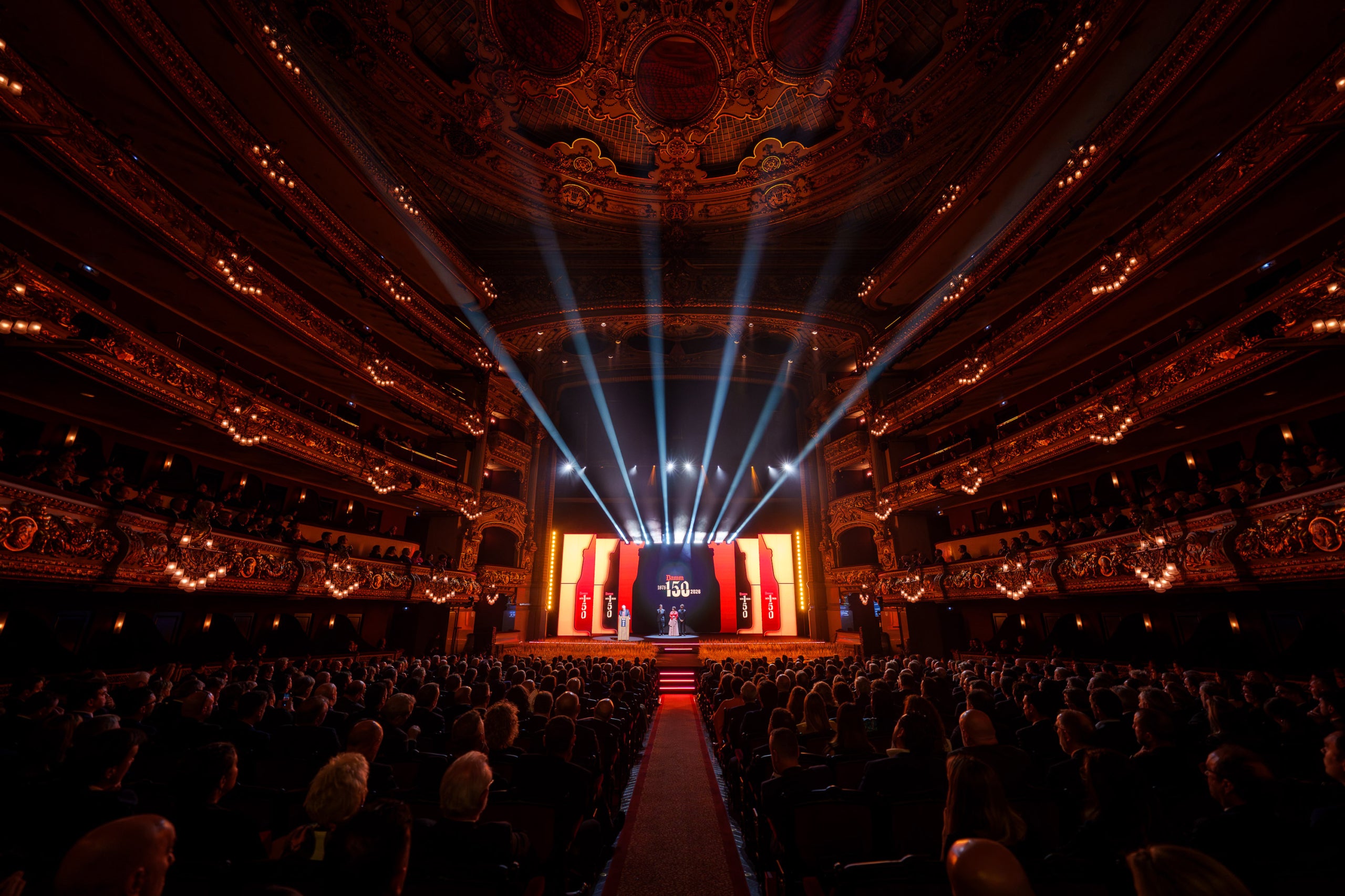 La gala del 150 aniversario de Damm| Lander Larrañaga & Manu de León (Damm)