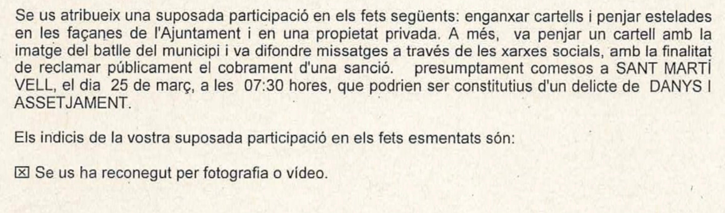 Part de la documentació que els Mossos han recollit al seu atestat/QS