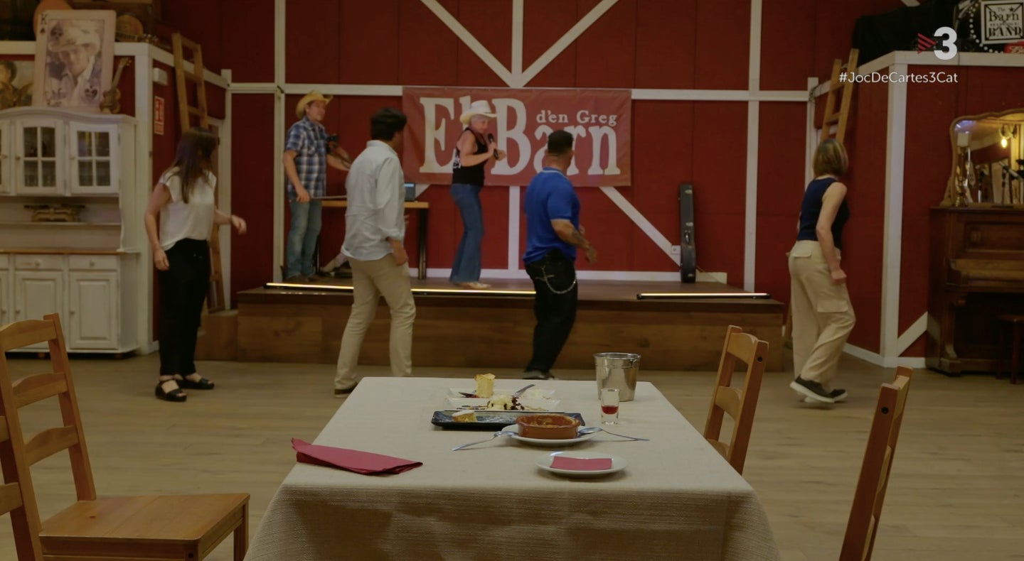 Marc Ribas i els restauradors reben una classe de country en directe - TV3