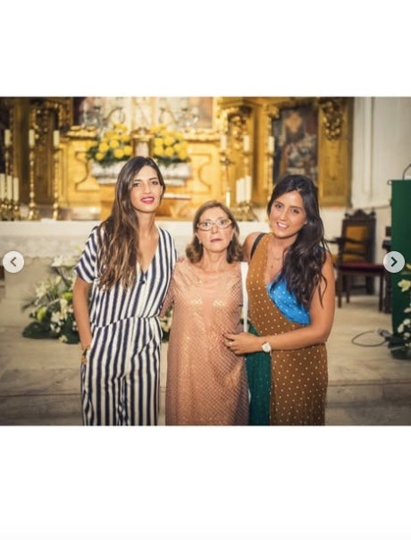 Sara Carbonero publica fotos amb la mare en el post de comiat - Instagram