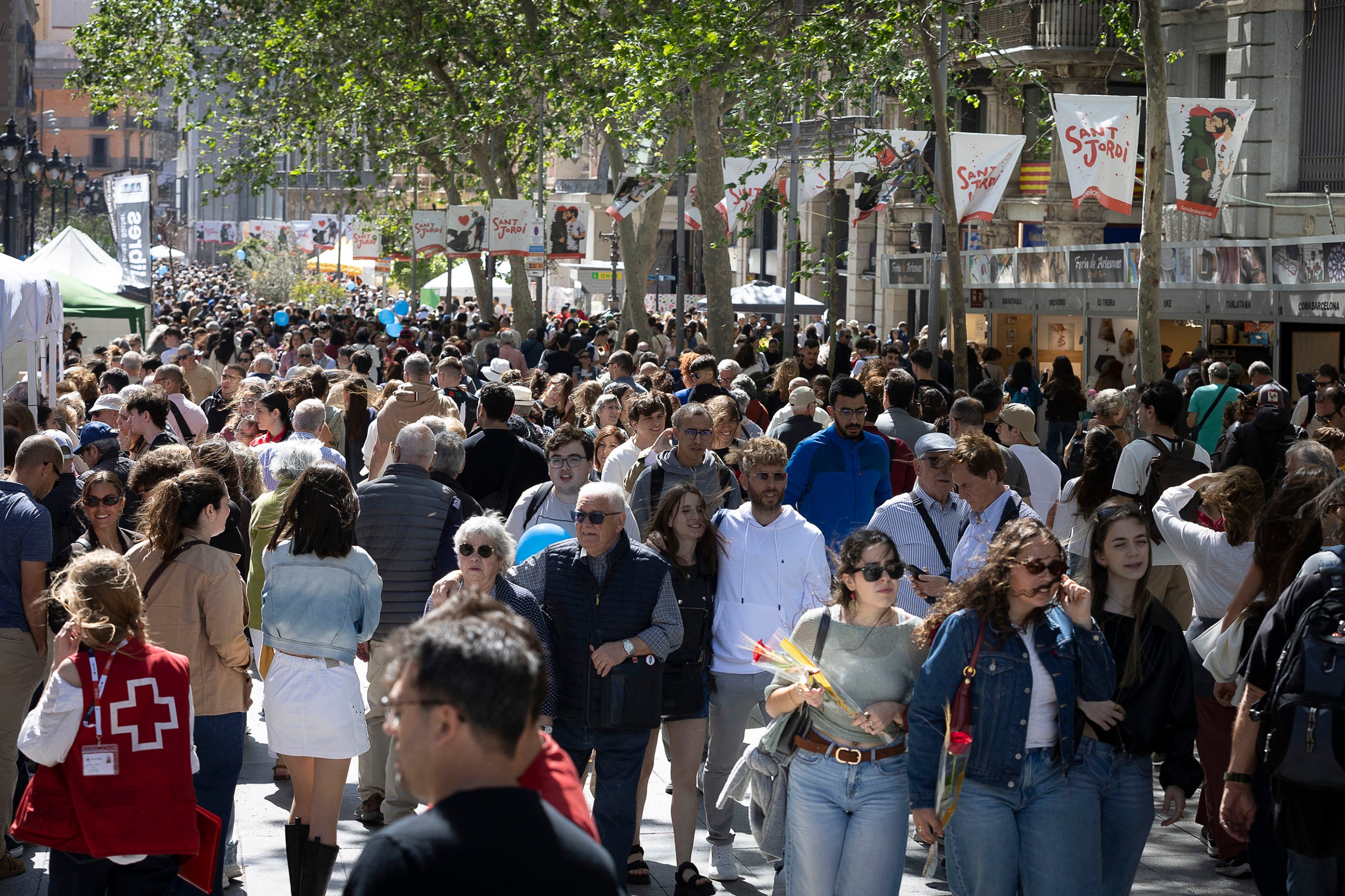 Diada de Sant Jordi al centre de Barcelona.
23.04.2026, Barcelona
foto: Jordi Play