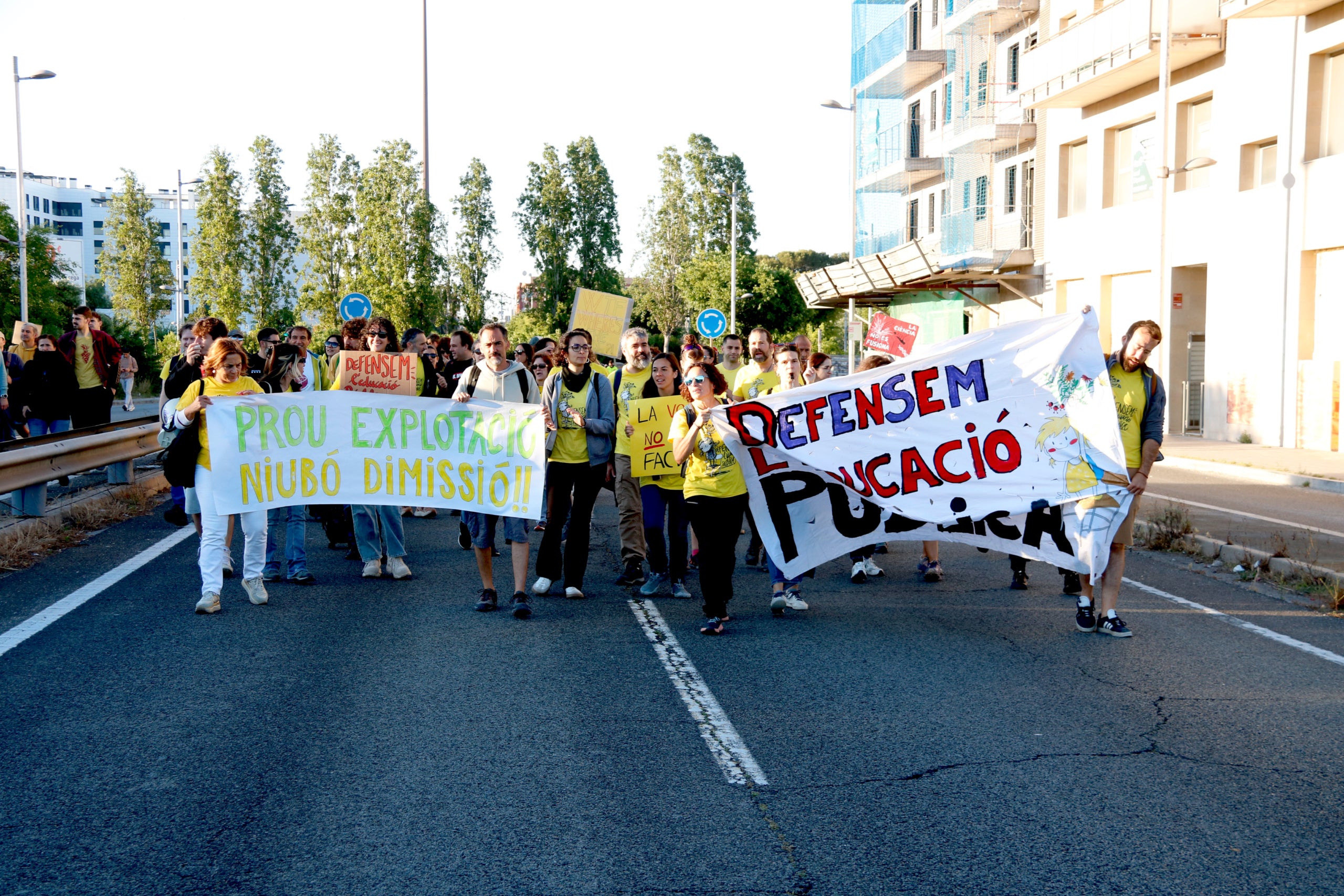 Docents tallen l'N-240 a Tarragona | Arnau Martínez  (ACN)